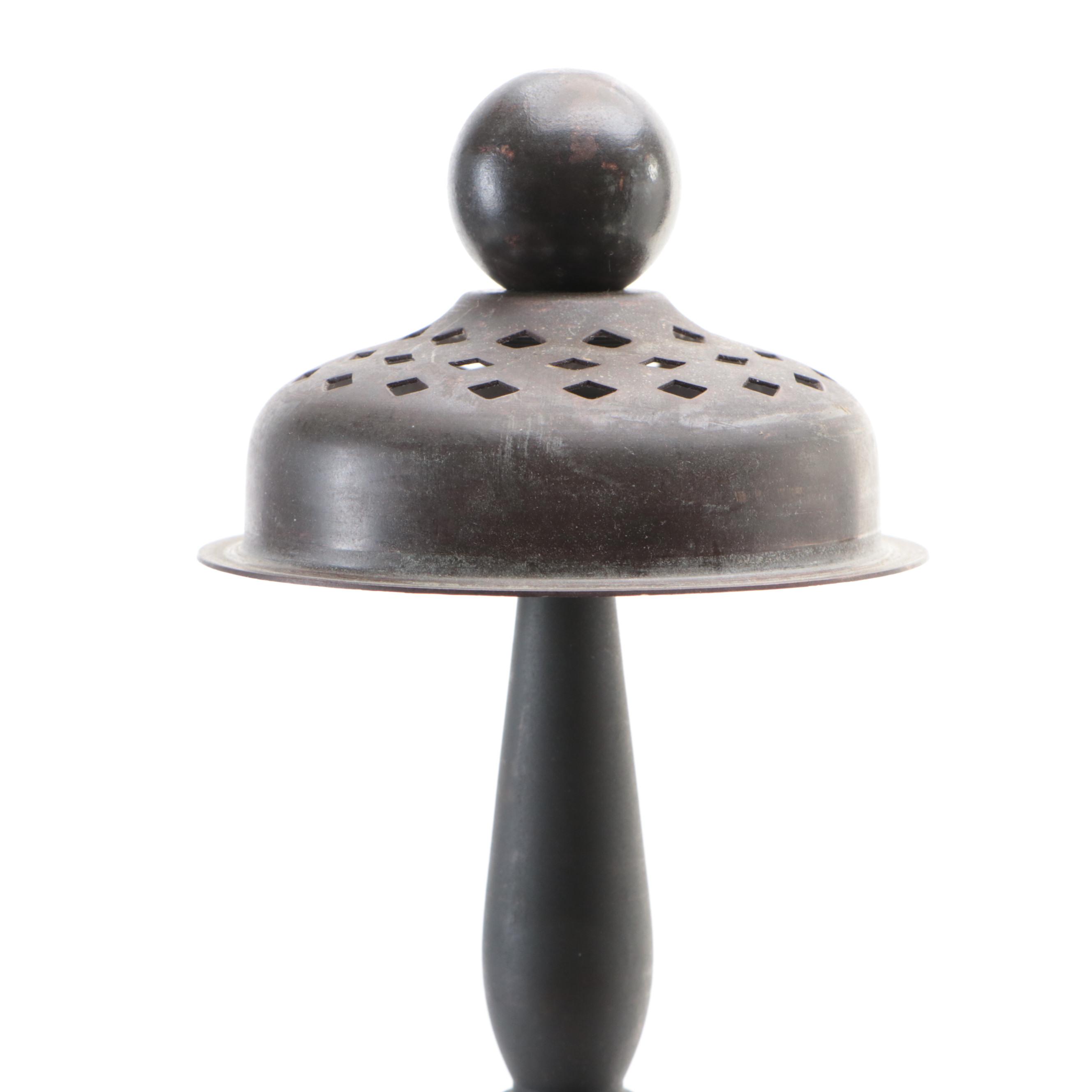 Art Nouveau Slag Glass Dragonflies Table Lamp with Bronzed Metal Base