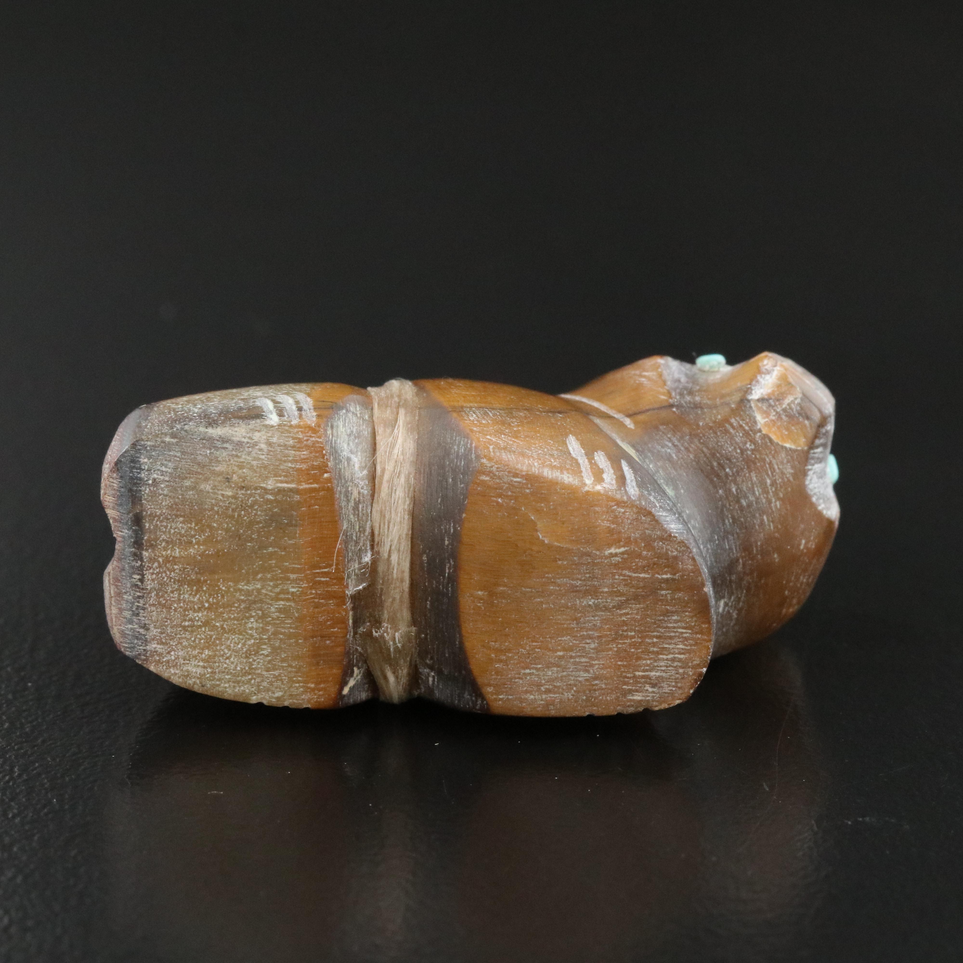Loose Tiger's Eye and Turquoise Fetish Bear Carving