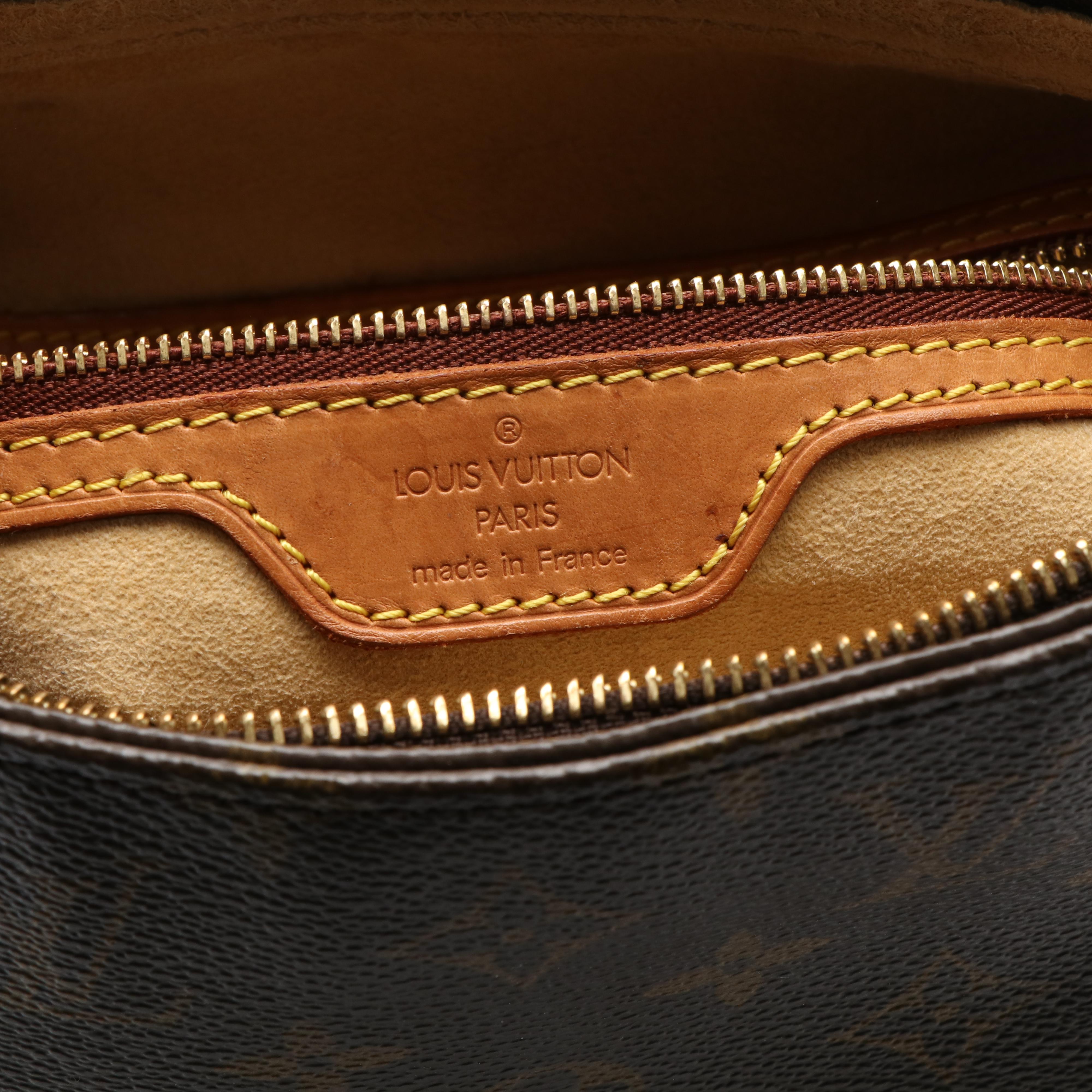 Louis Vuitton Looping MM Shoulder Bag in Monogram Canvas