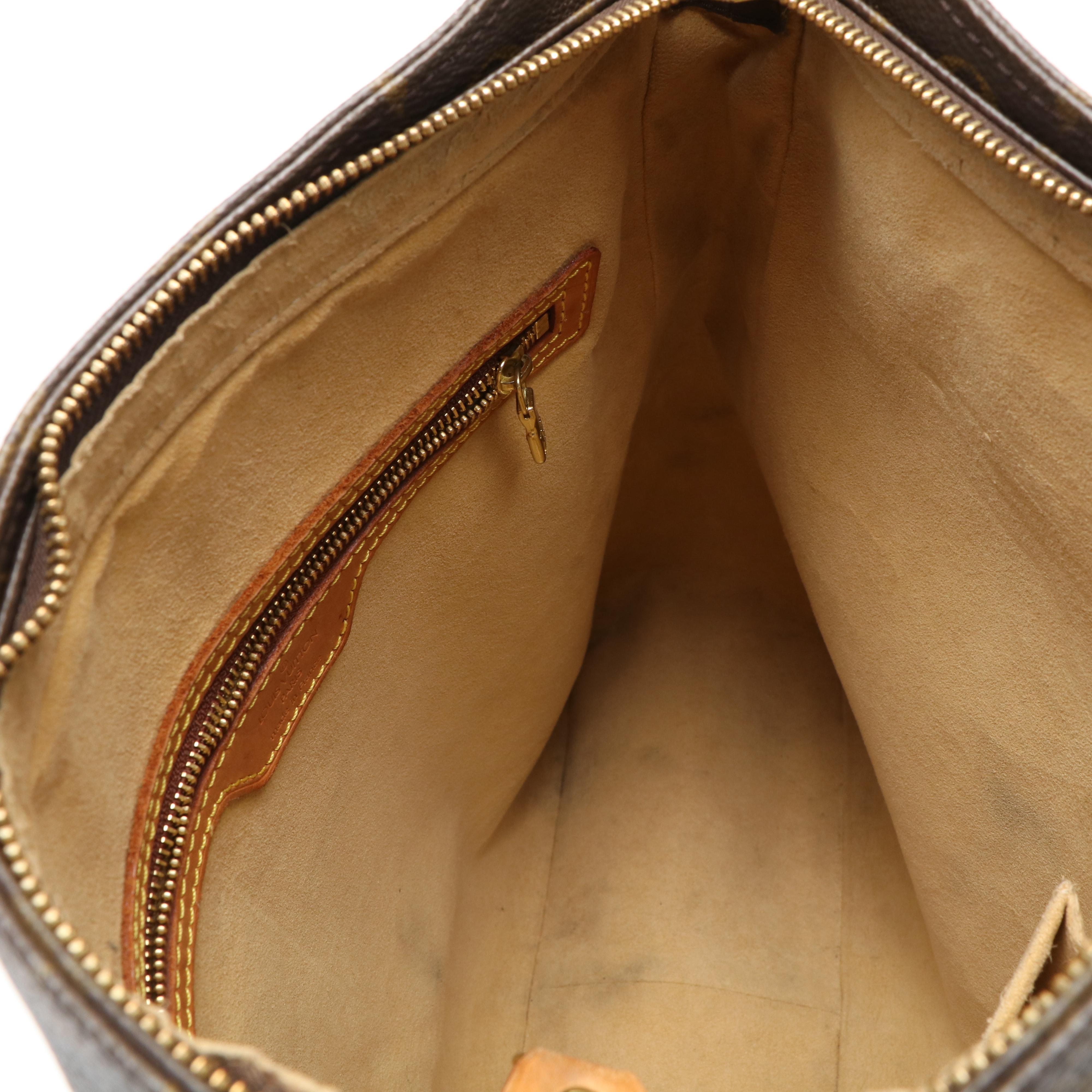 Louis Vuitton Looping MM Shoulder Bag in Monogram Canvas