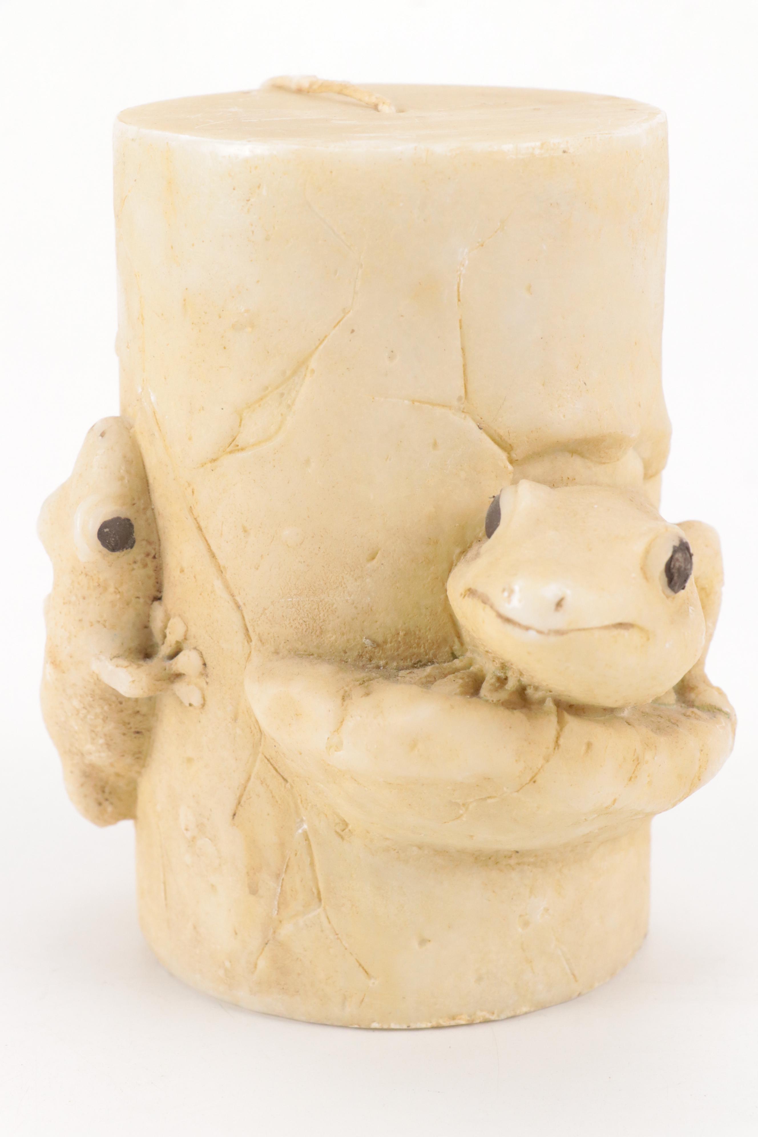 Mexican Oaxacan Handcrafted Papier-Mâché Figurines with Other Décor