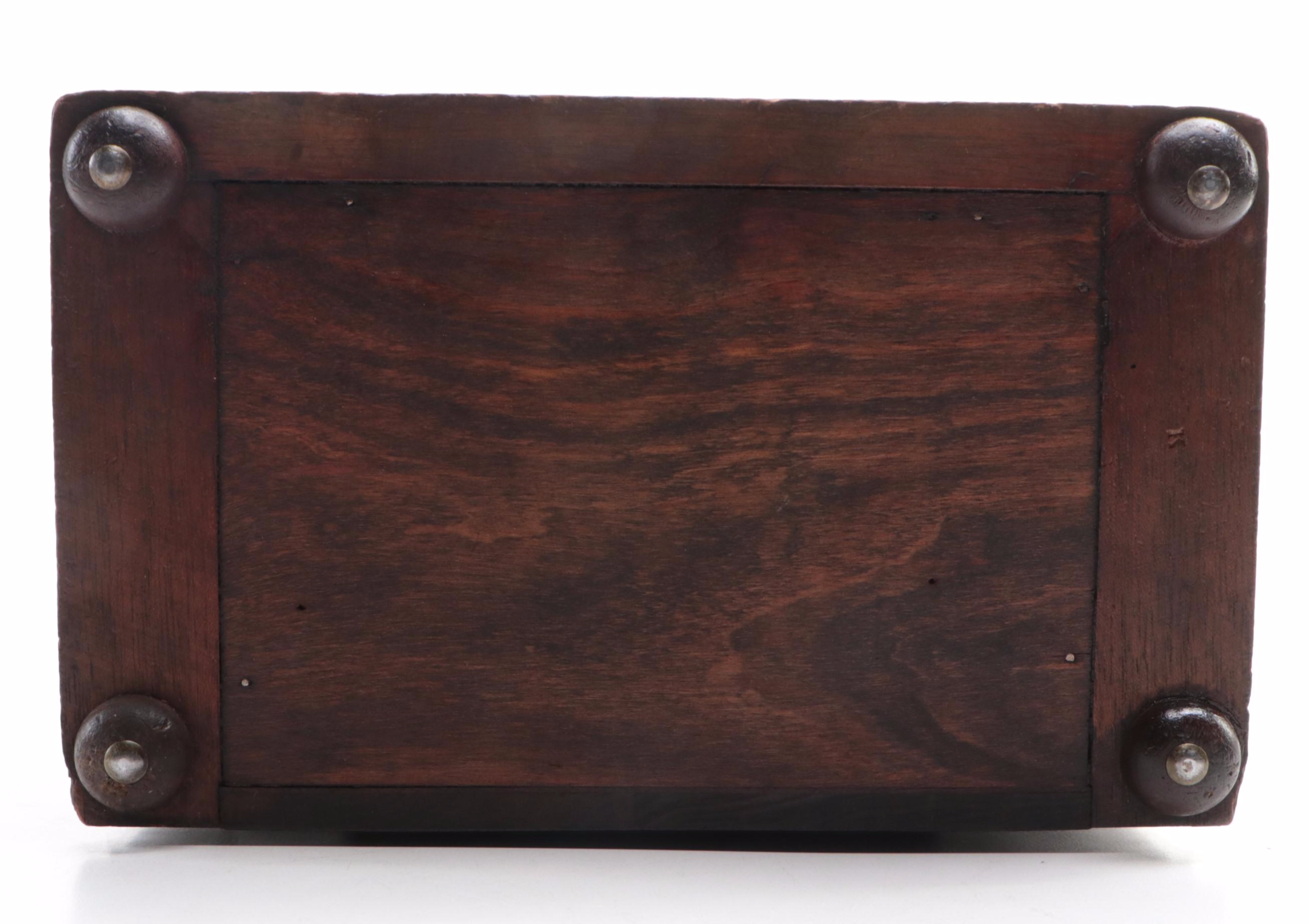 New Haven Clock Co. Cathedral Mantel Clock, Early to Mid-20th Century