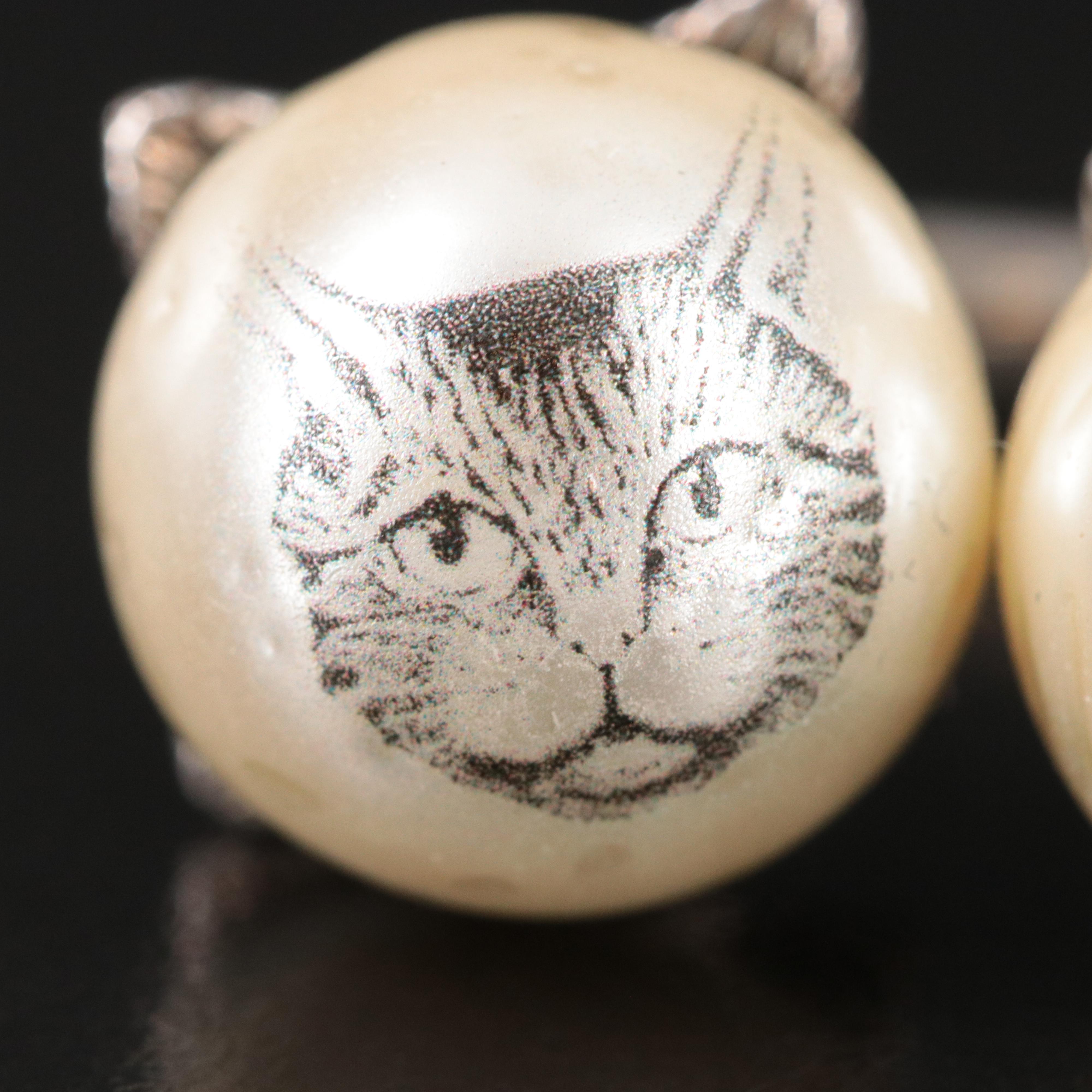 Gucci Faux Pearl Spike Feline Two Finger Ring