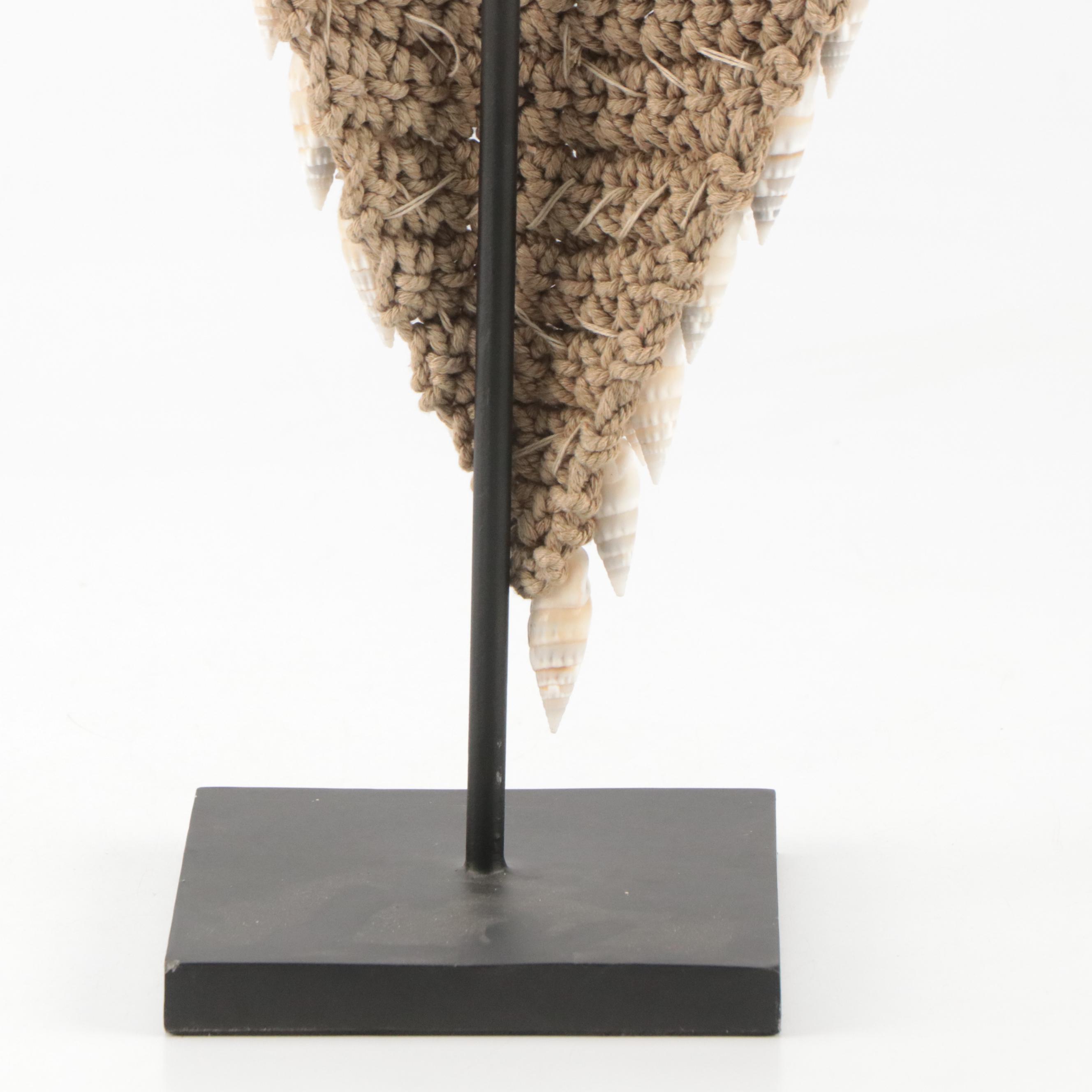 Oceanic Angave Style Shell Necklace on Stand