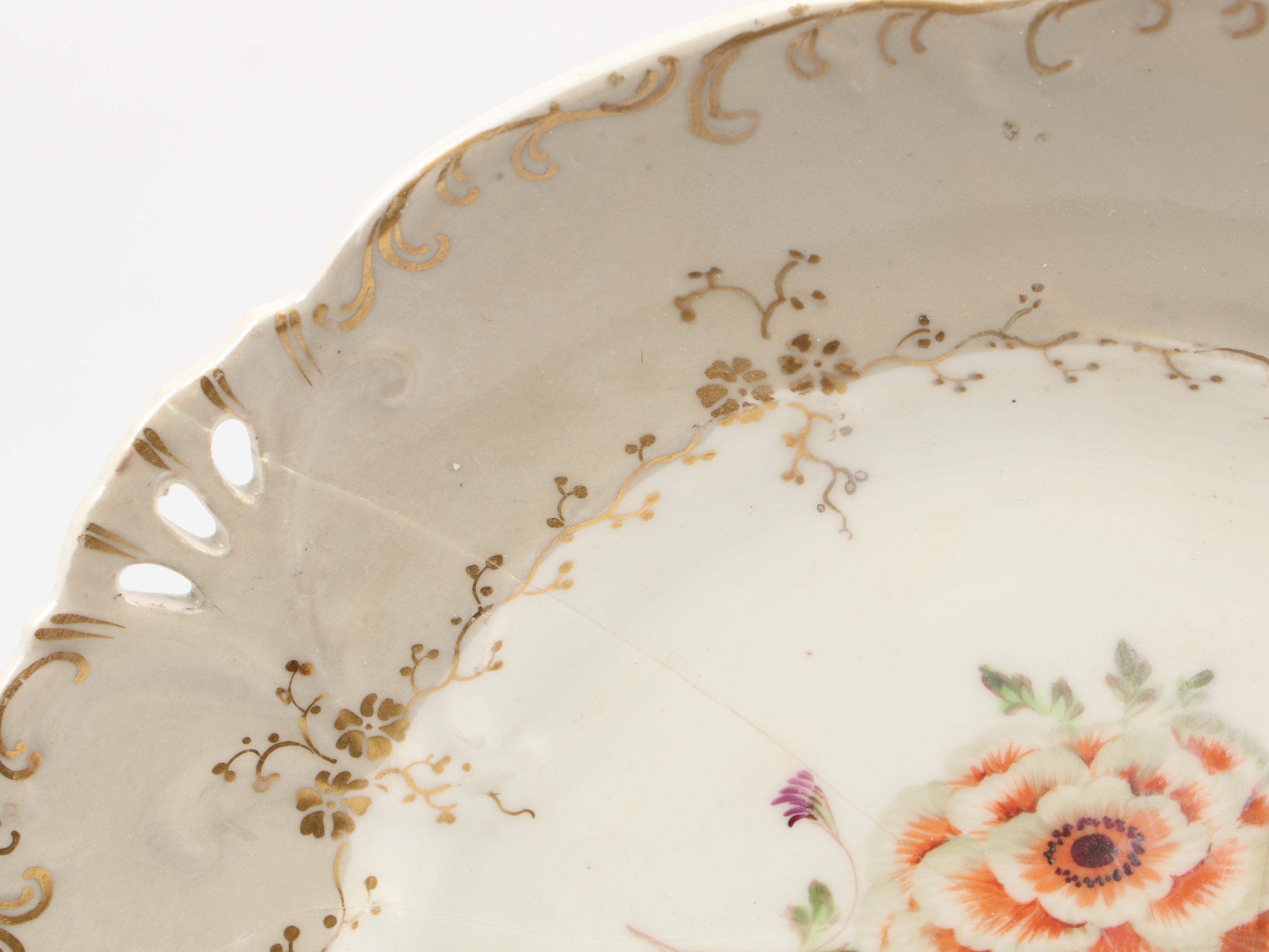 English Porcelain Botanical Dessert Service, Early to Mid-19th Century
