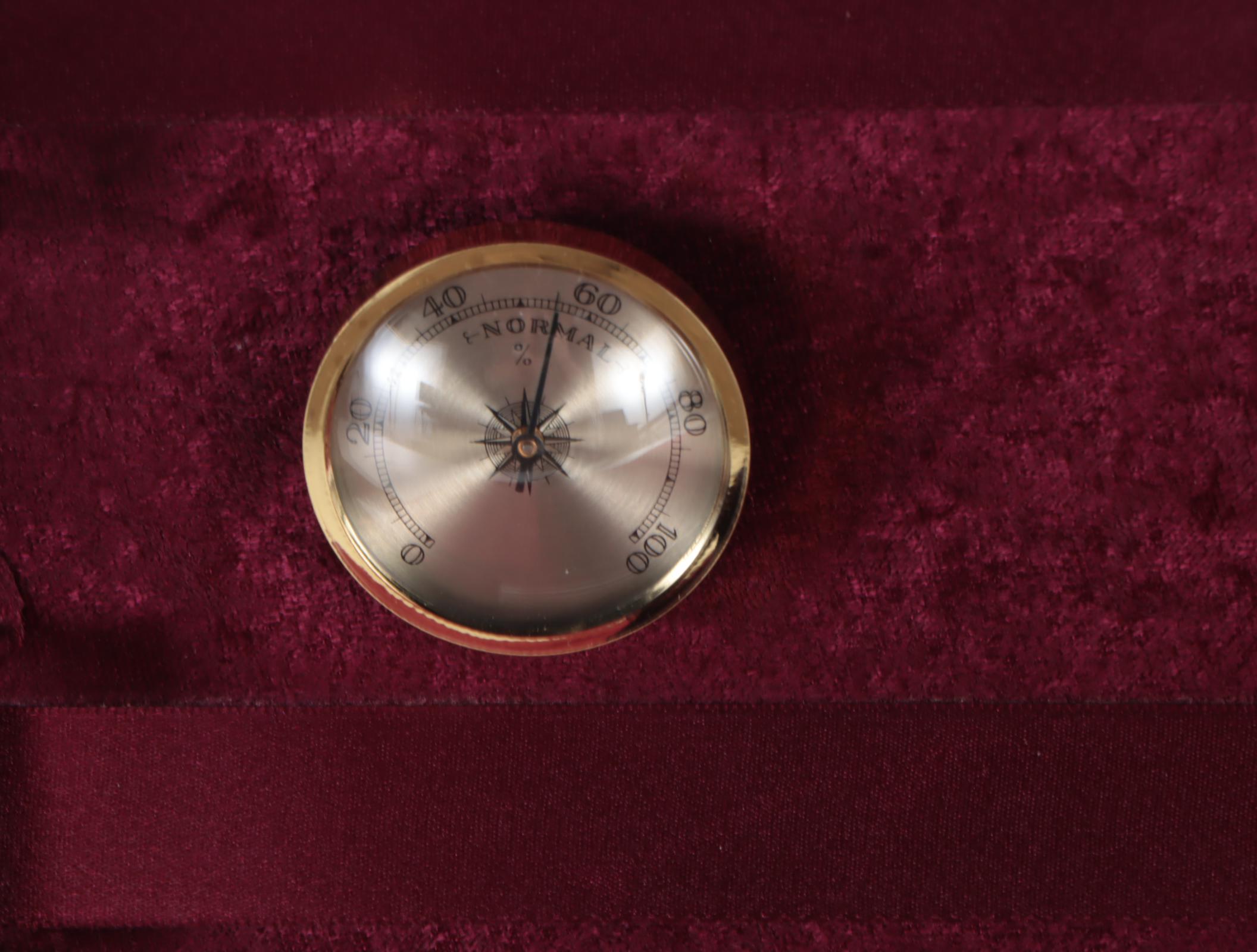 L.D. Pascoe Spruce and Maple 4/4 Violin with Adolf Thoma Bow