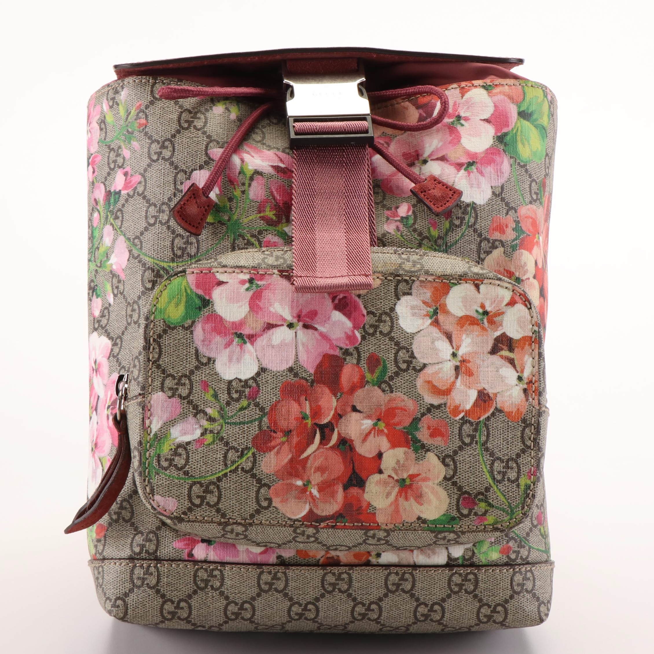 Gucci Blooms GG Supreme  Monogram Single Buckle Backpack