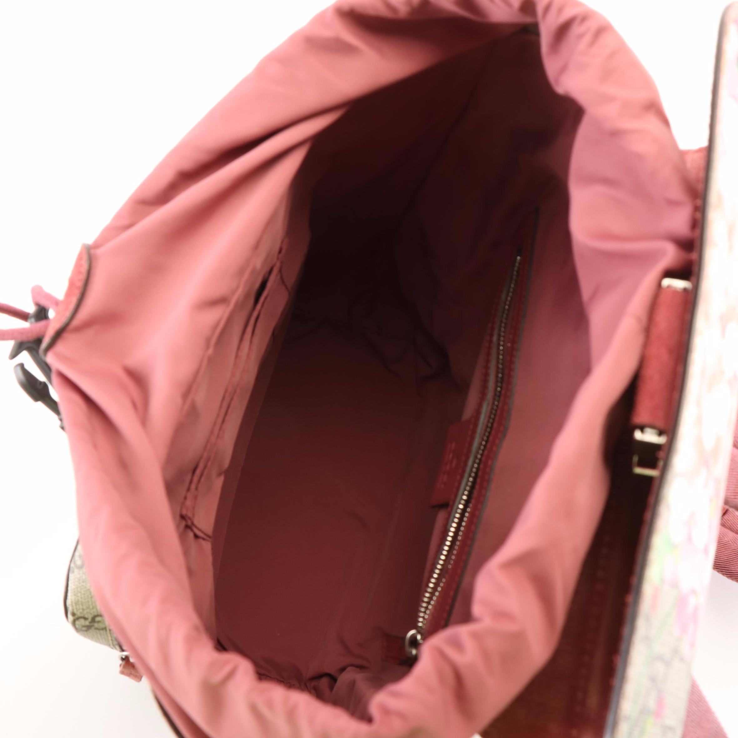 Gucci Blooms GG Supreme  Monogram Single Buckle Backpack