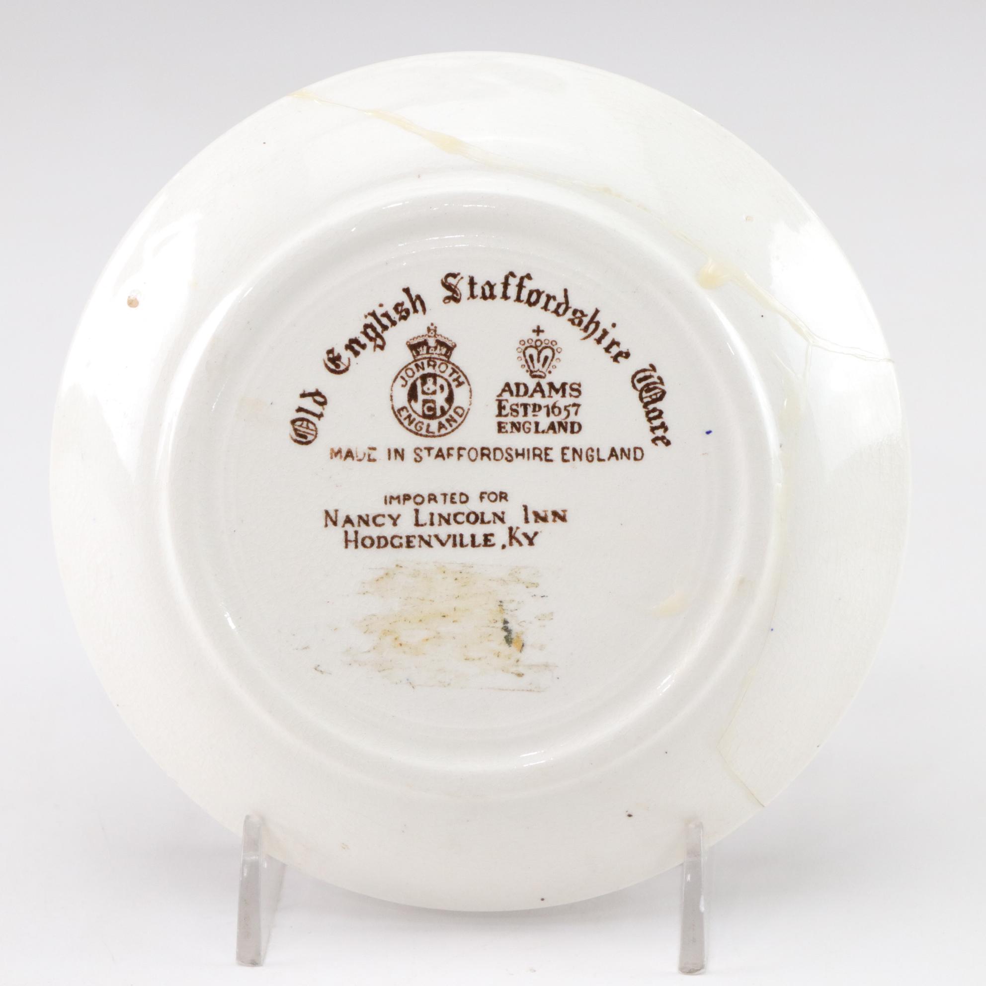 Abraham Lincoln Collection Featuring Figurines and Portraits