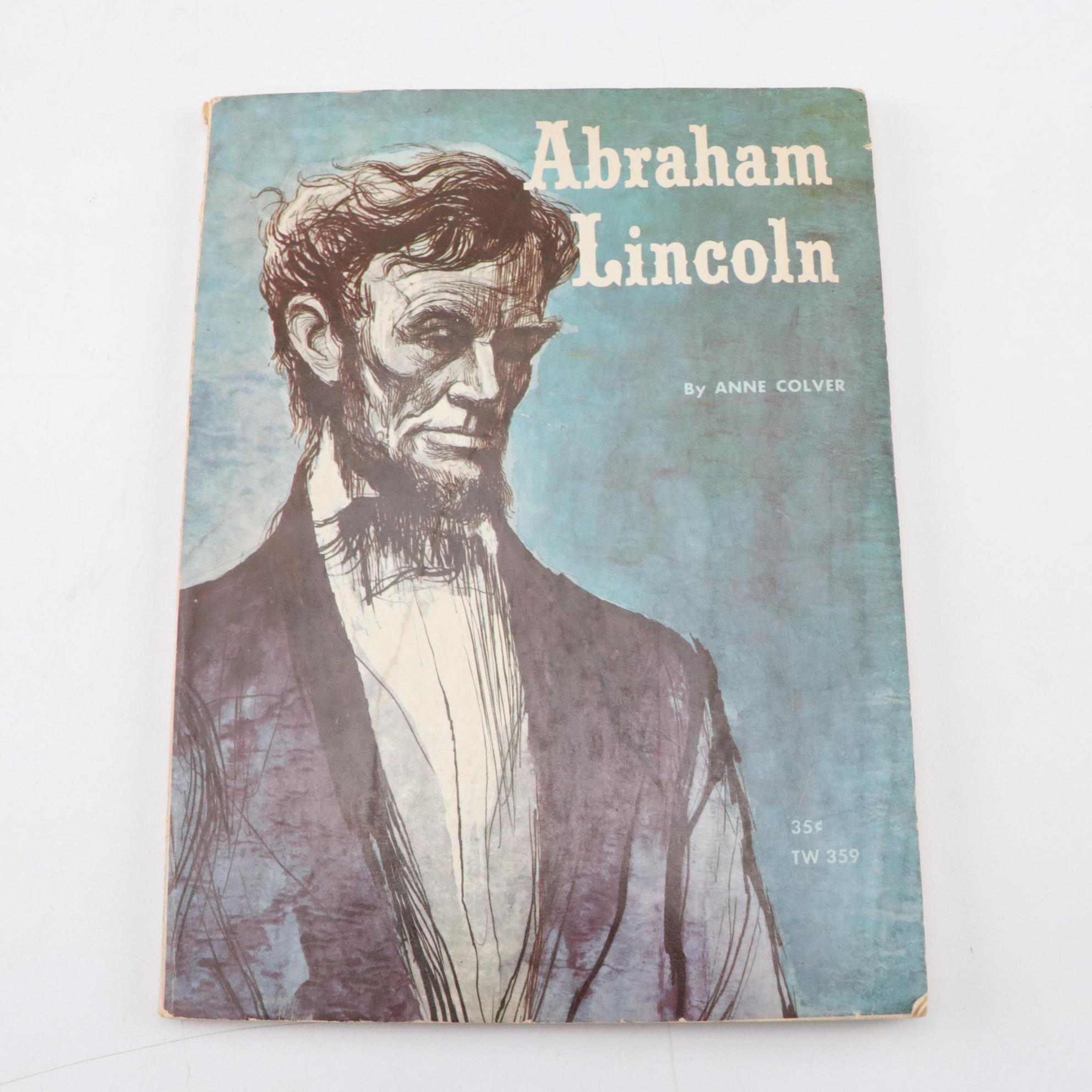 Abraham Lincoln Collection Featuring Figurines and Portraits