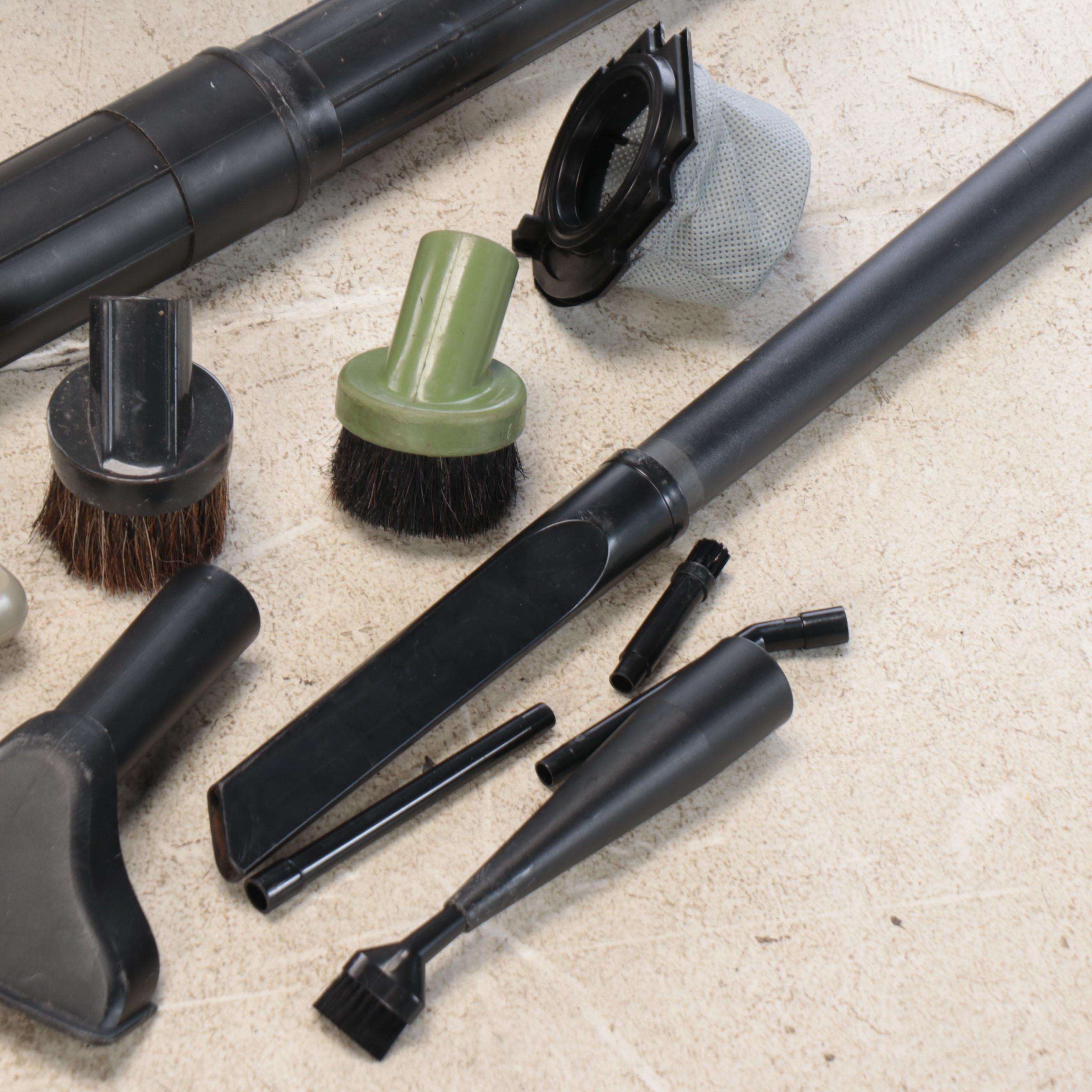 RIDGID 12 Gallon Wet Dry Vac with Attachments