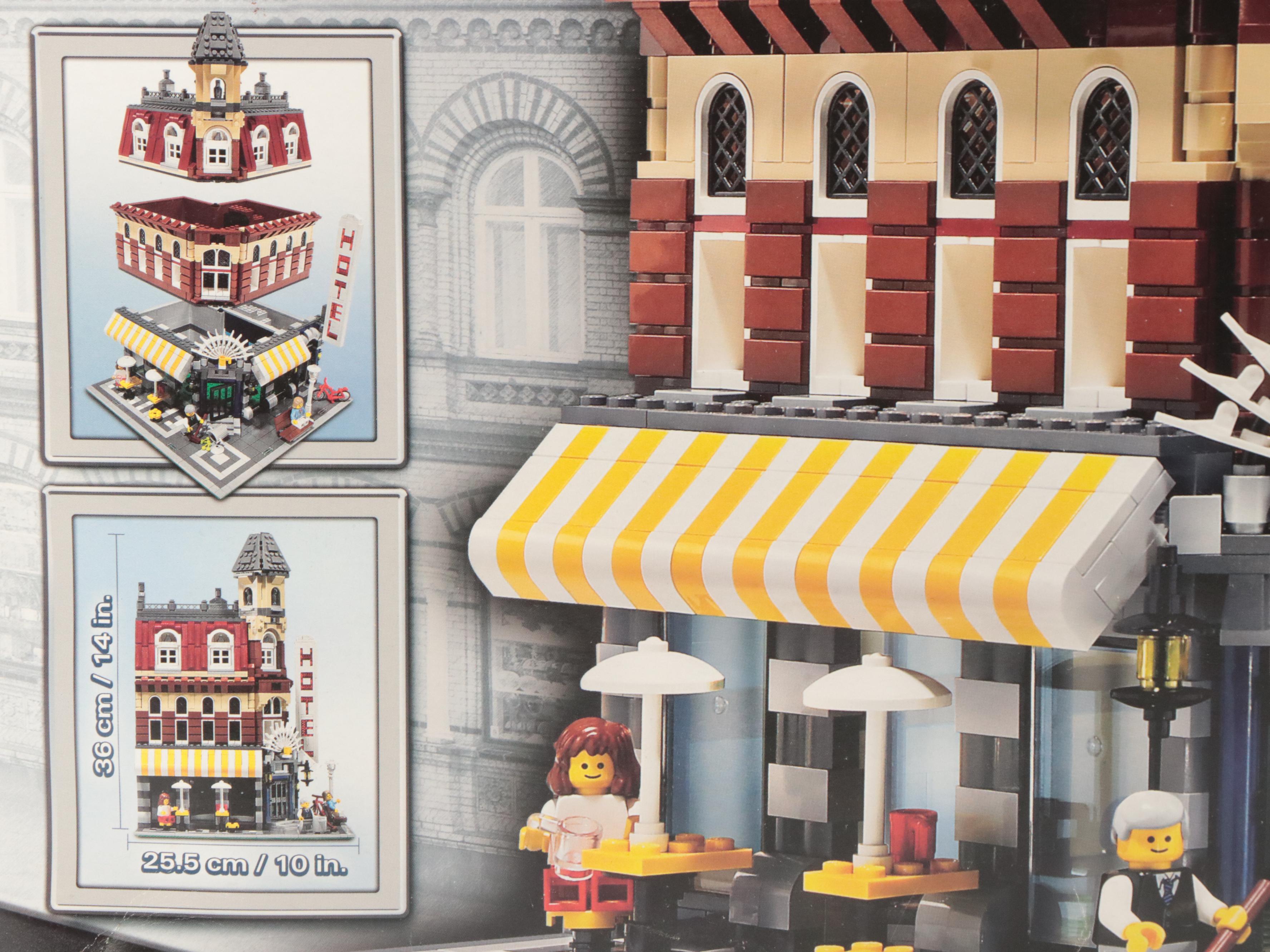 LEGO Creator Café Corner and Star Wars Ultimate Lightsaber Duel