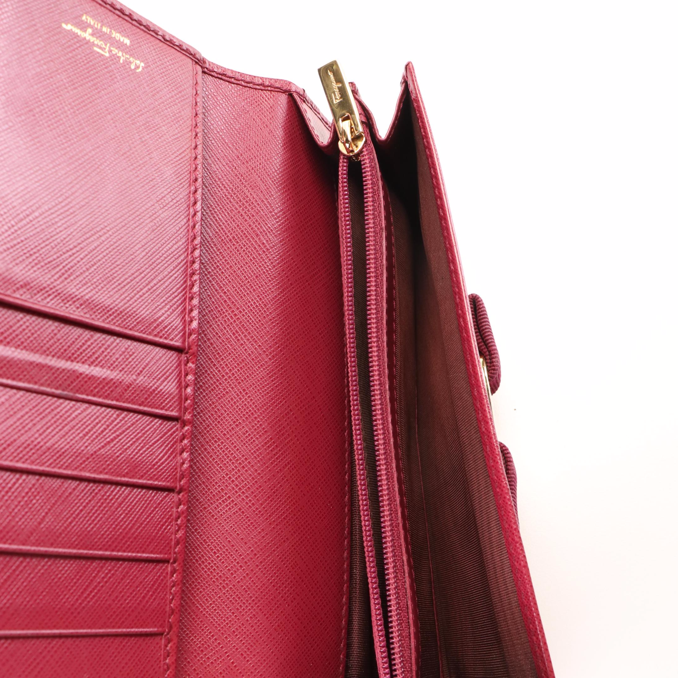 Salvatore Ferragamo Vara Bow Red Leather Continental Wallet