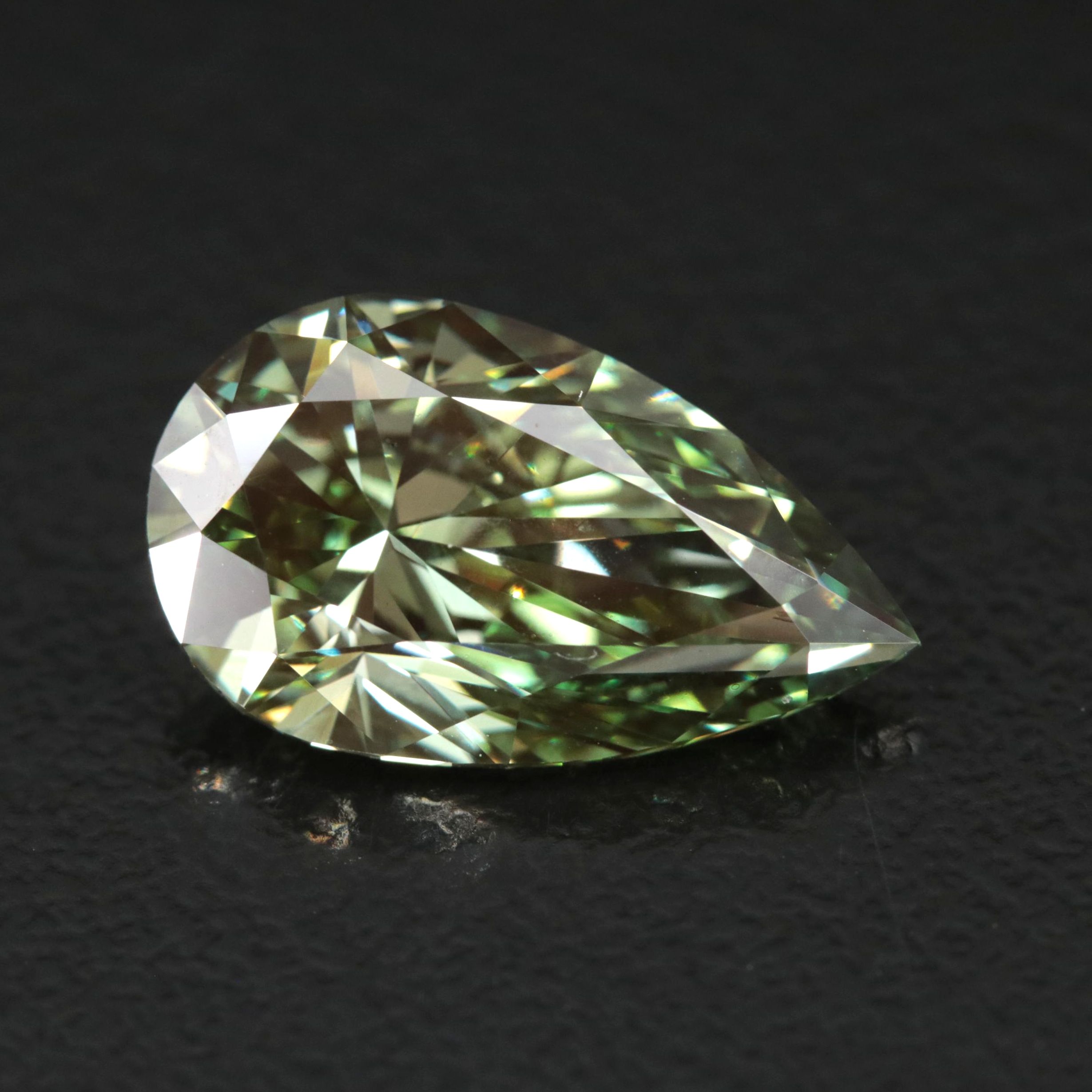 Loose 4.97 CT Lab Grown Fancy Vivid Green Diamond with IGI Report