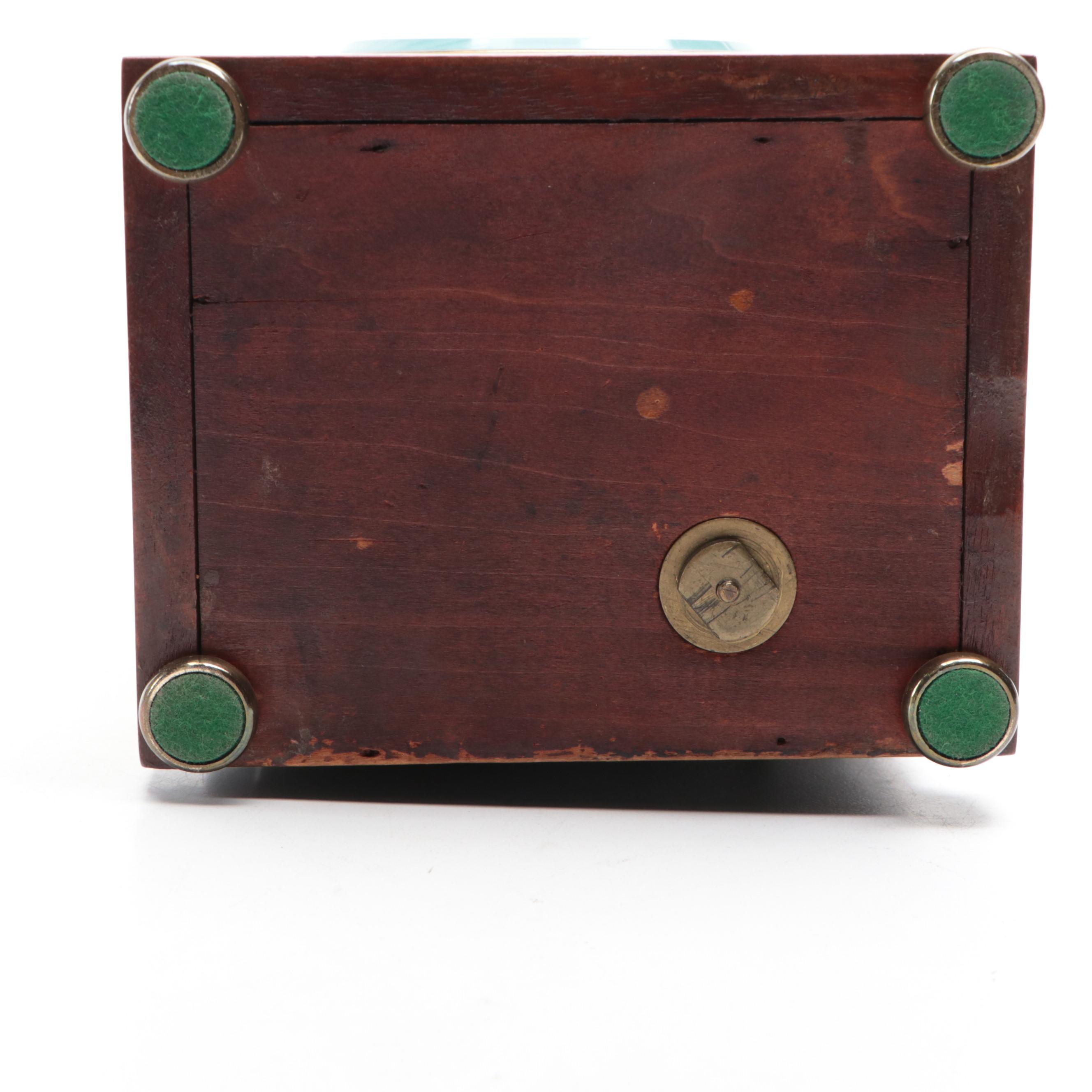 Seth Thomas Wooden Round Top Mantel Clock, Early 20th Century