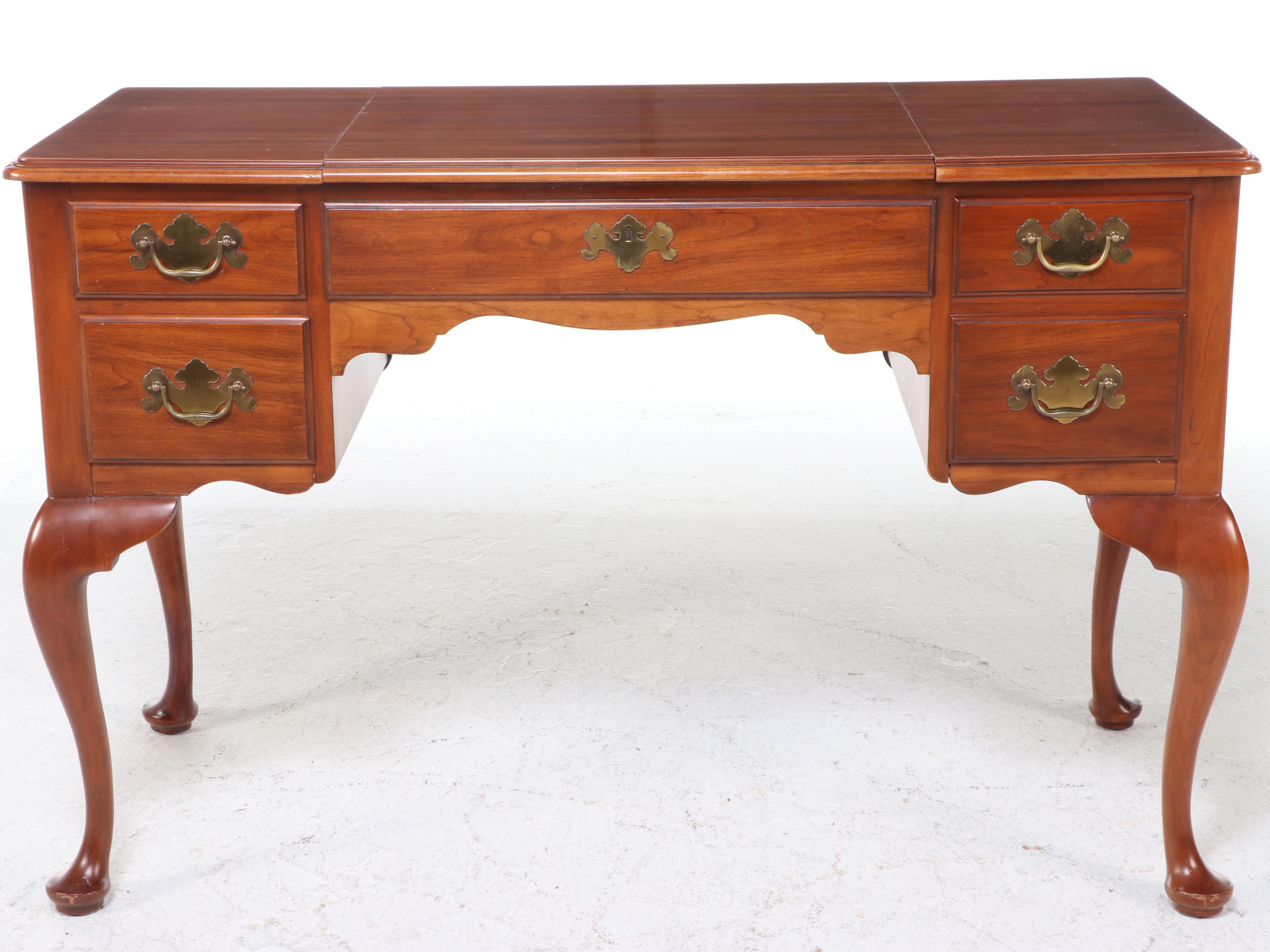 Henkel-Harris Queen Anne Style Cherrywood Enclosed Dressing Table, Dated 1969