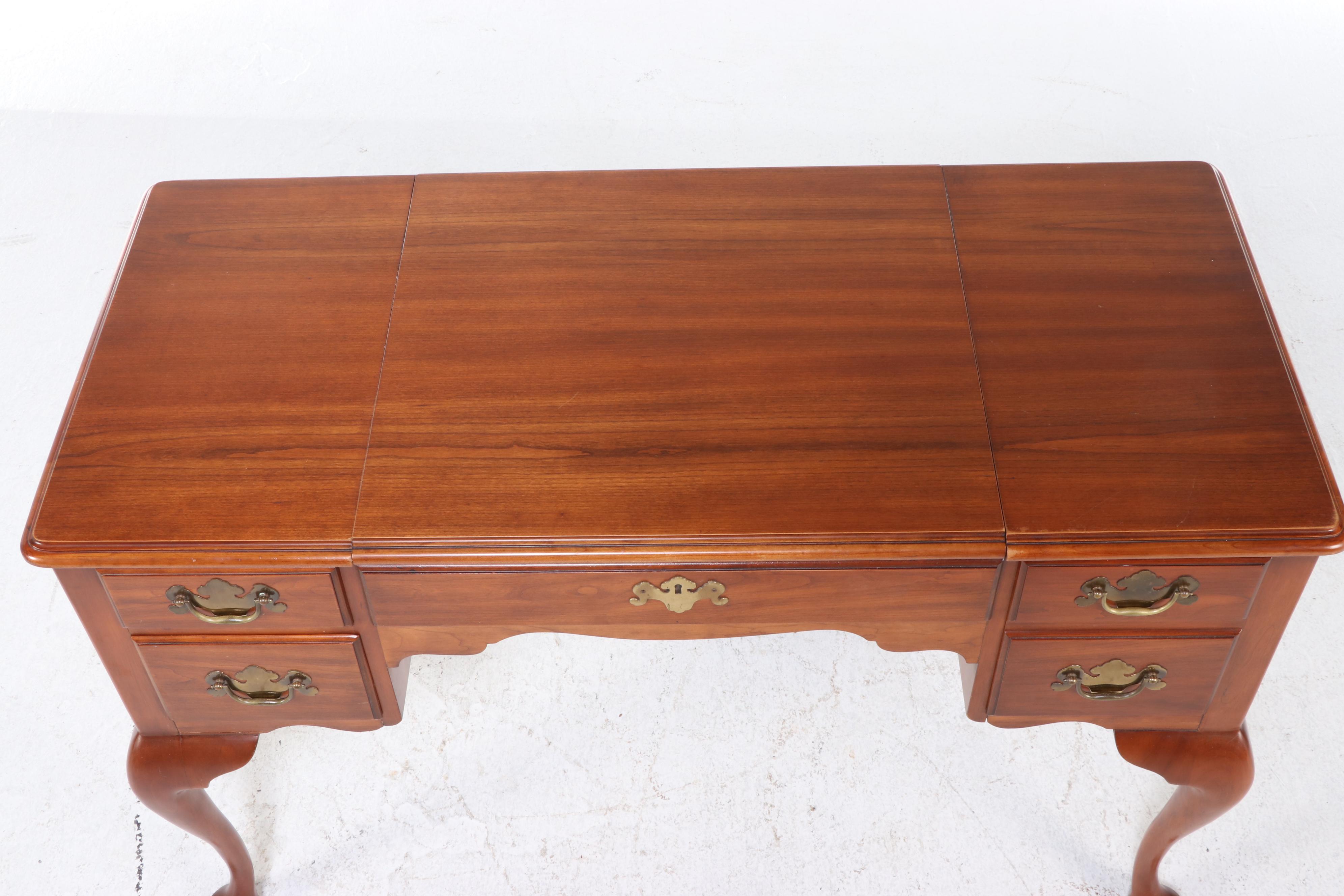 Henkel-Harris Queen Anne Style Cherrywood Enclosed Dressing Table, Dated 1969