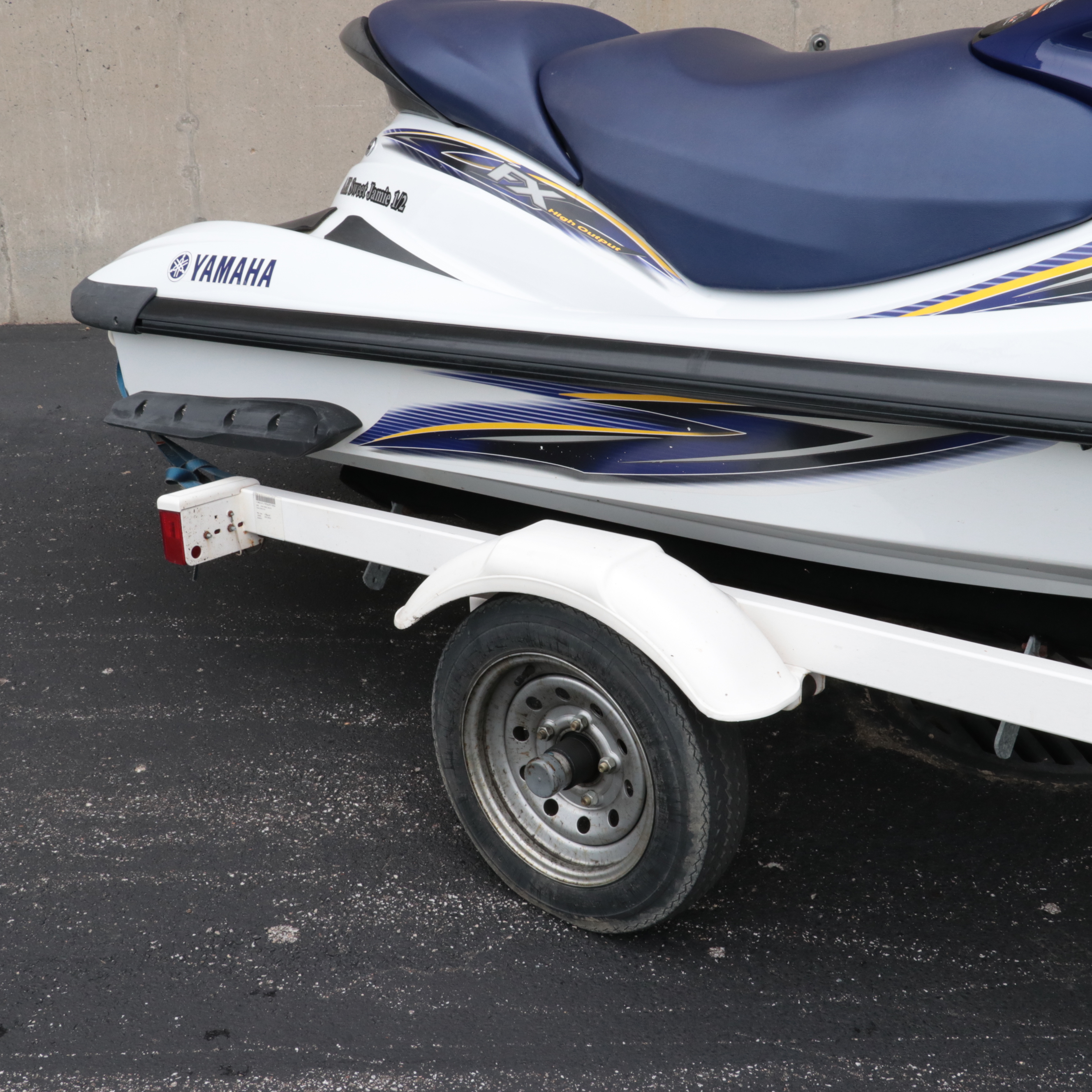2004 Yamaha Wave Runner FX1100-C w/ Trailer