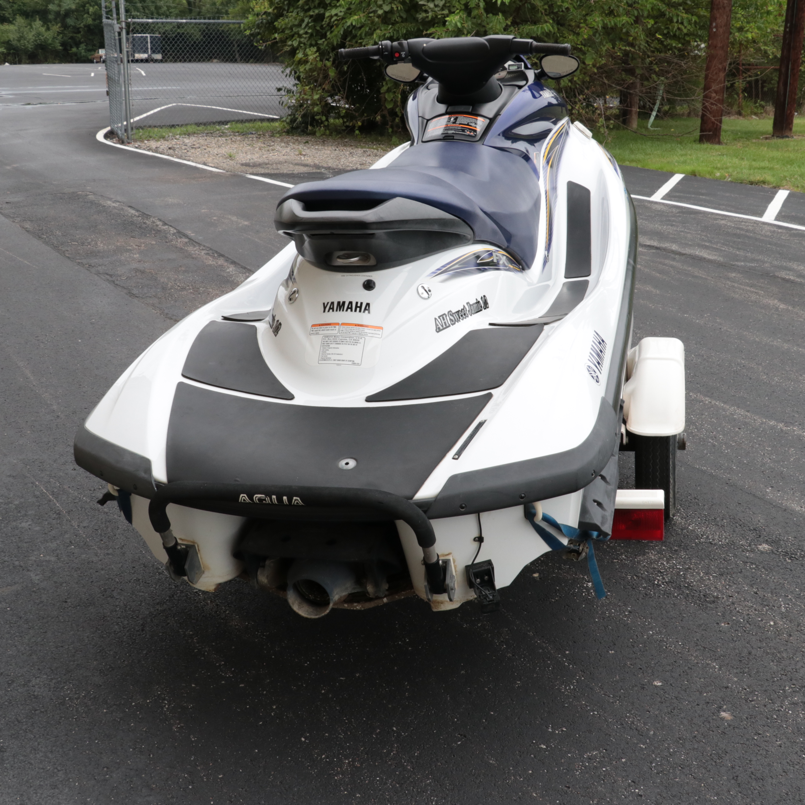 2004 Yamaha Wave Runner FX1100-C w/ Trailer