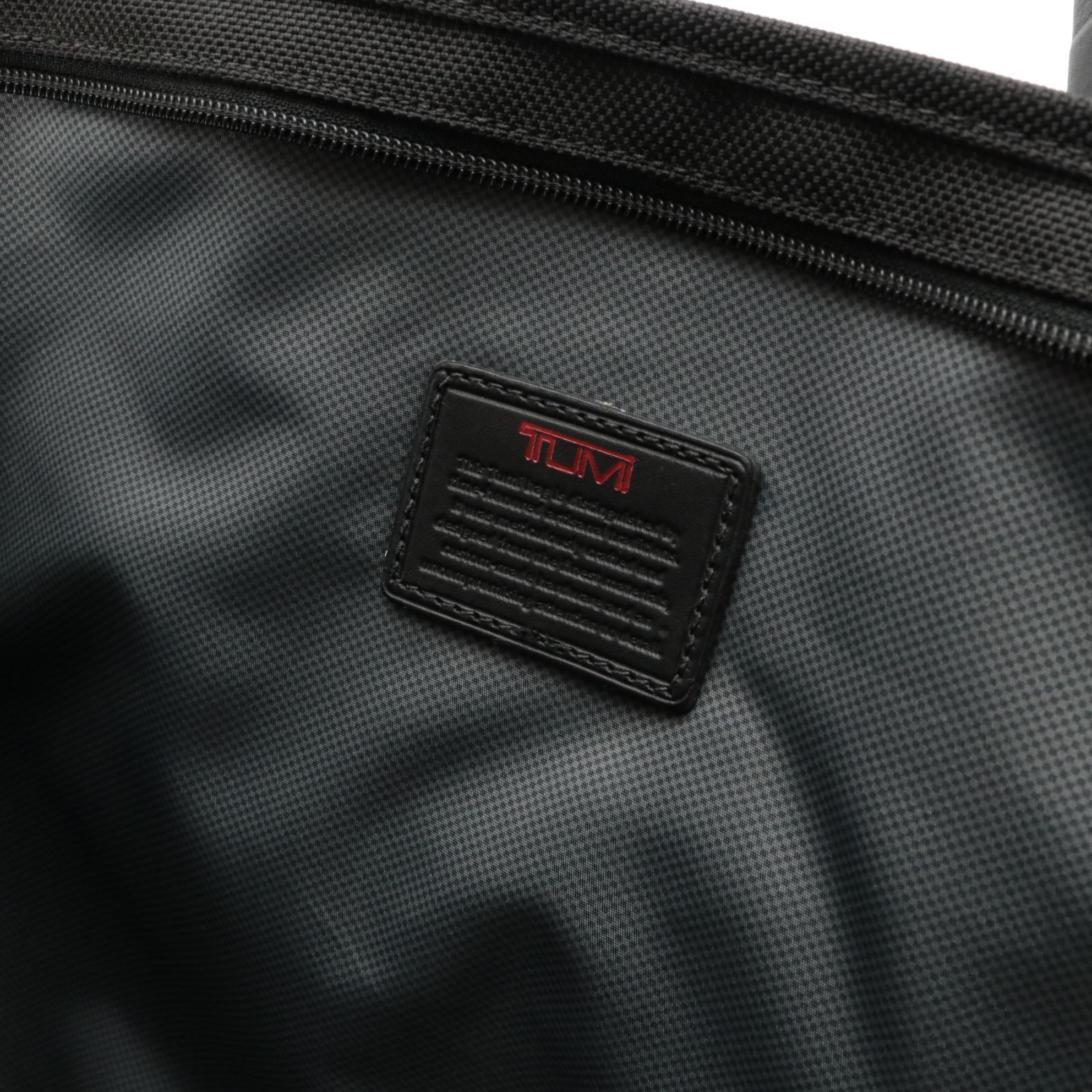 Tumi Alpha II Expandable Organizer Laptop Briefcase Bag in Black