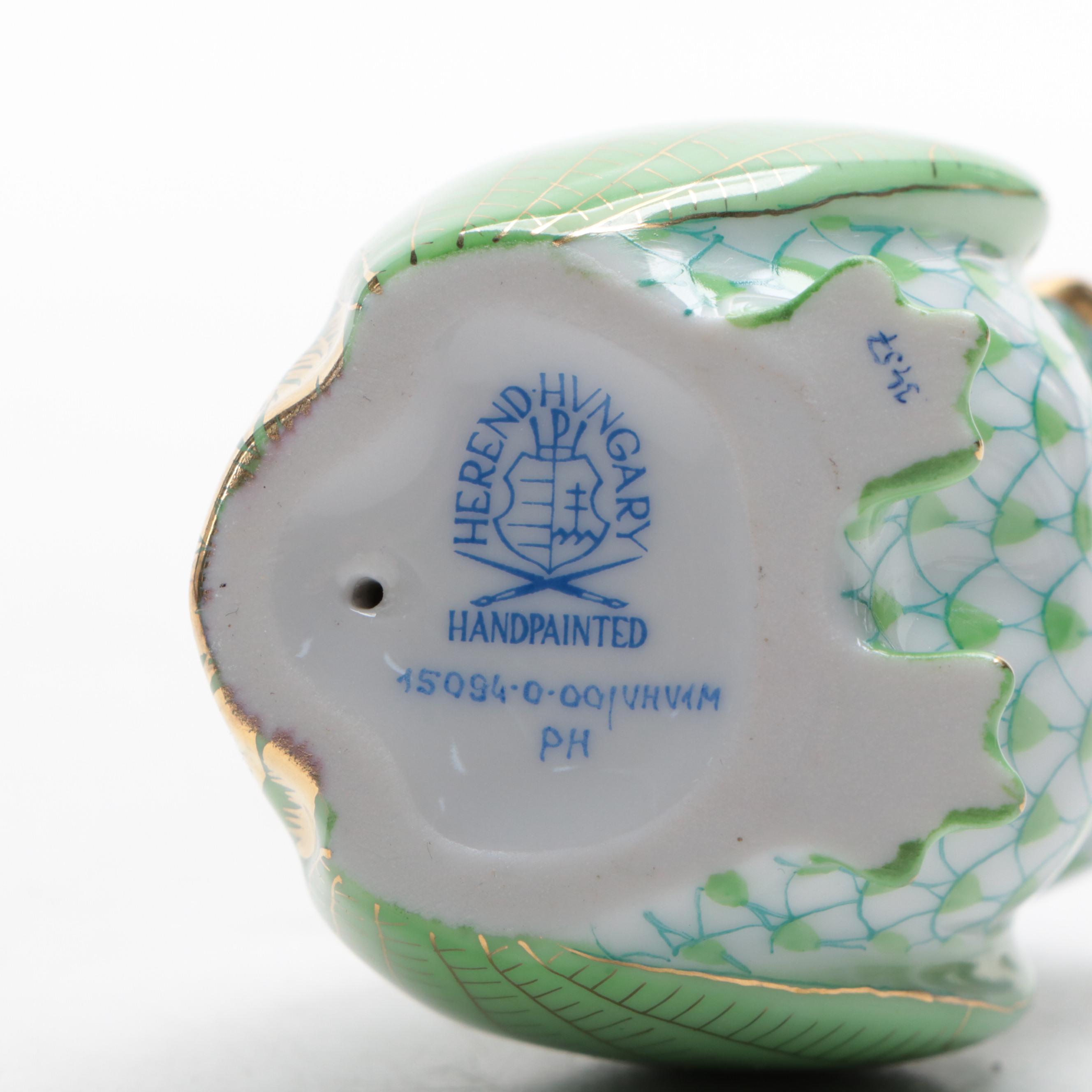 Herend Key Lime Fishnet with Gold "Mother Owl" Porcelain Figurine