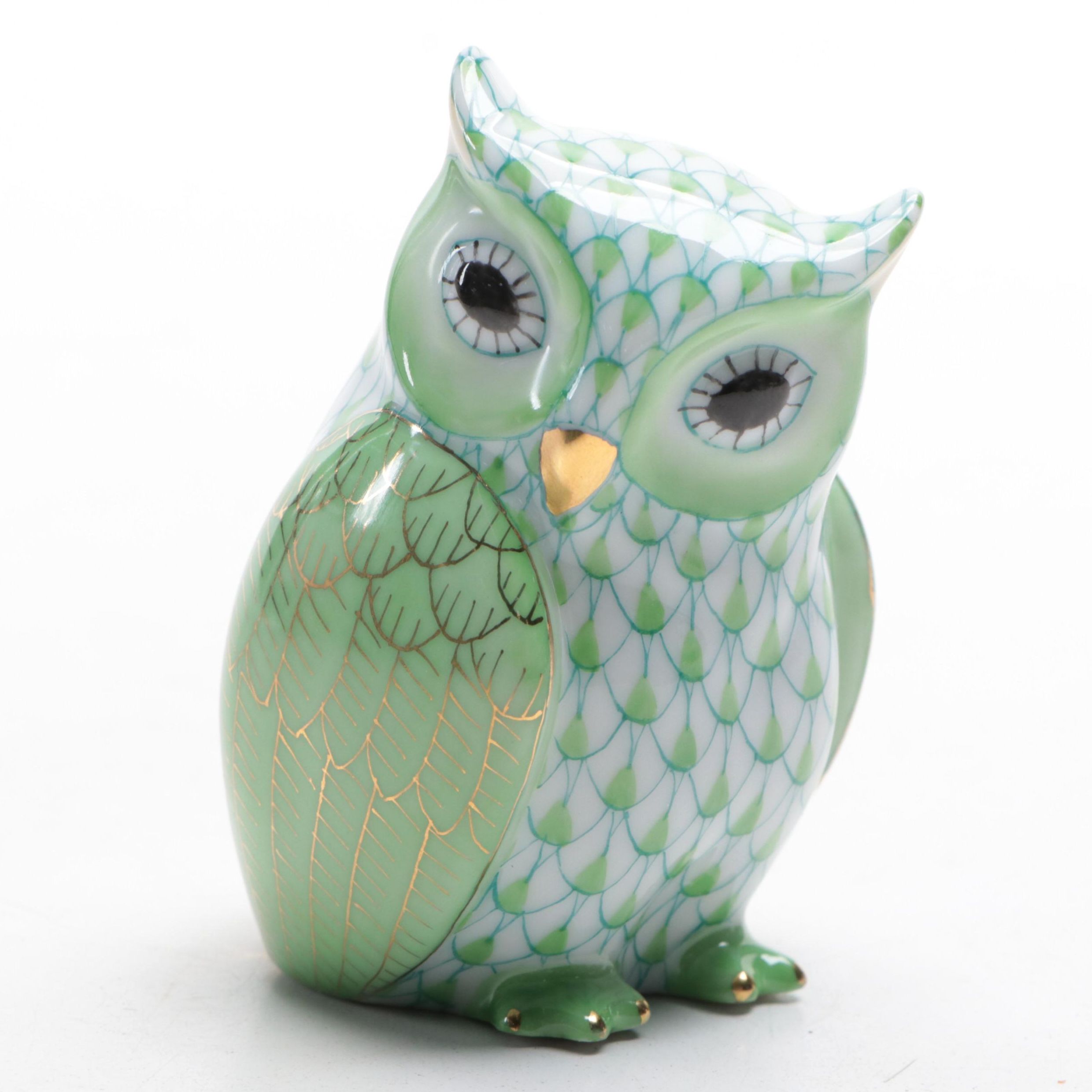 Herend Key Lime Fishnet with Gold "Mother Owl" Porcelain Figurine