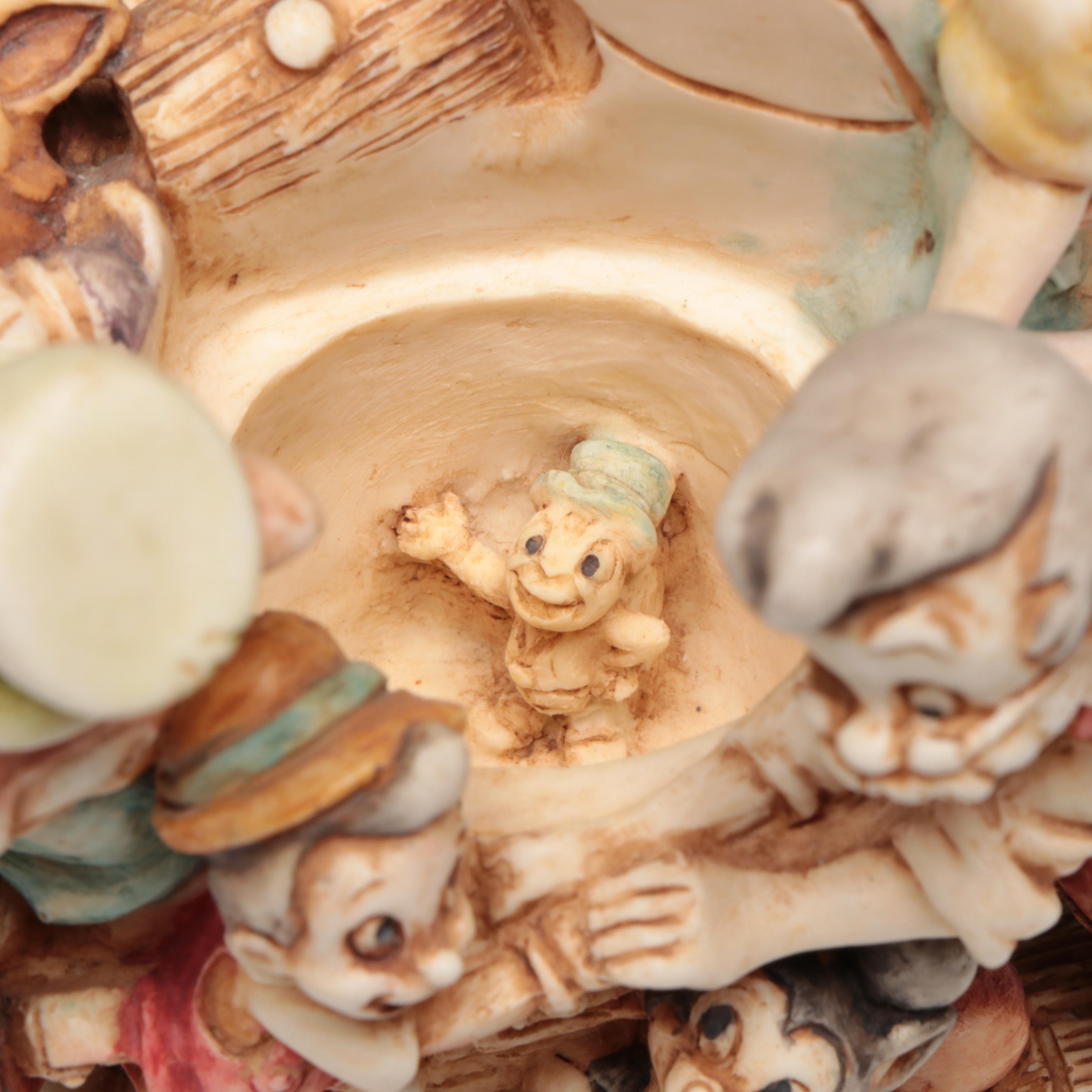 Harmony Kingdom Disney "Pinocchio's Great Adventure" Figurine Box, 1999