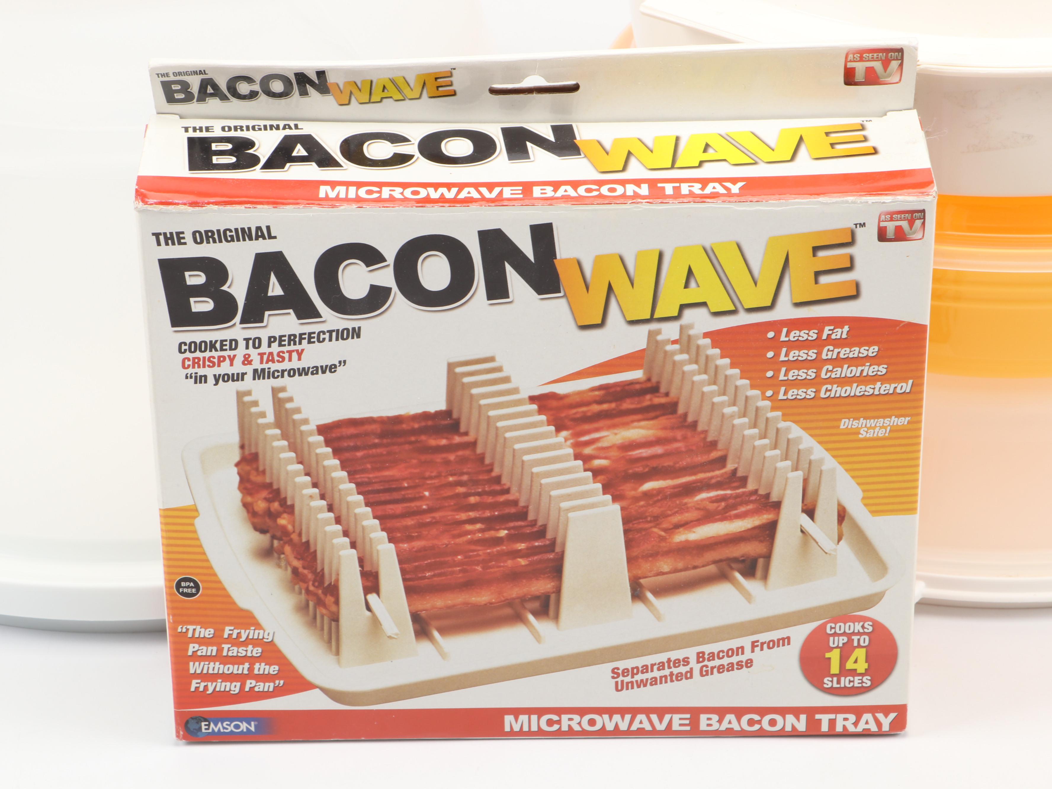 Bacon Wave with Wilton Cake Carrier, Other Food Storage and Baking Dishes