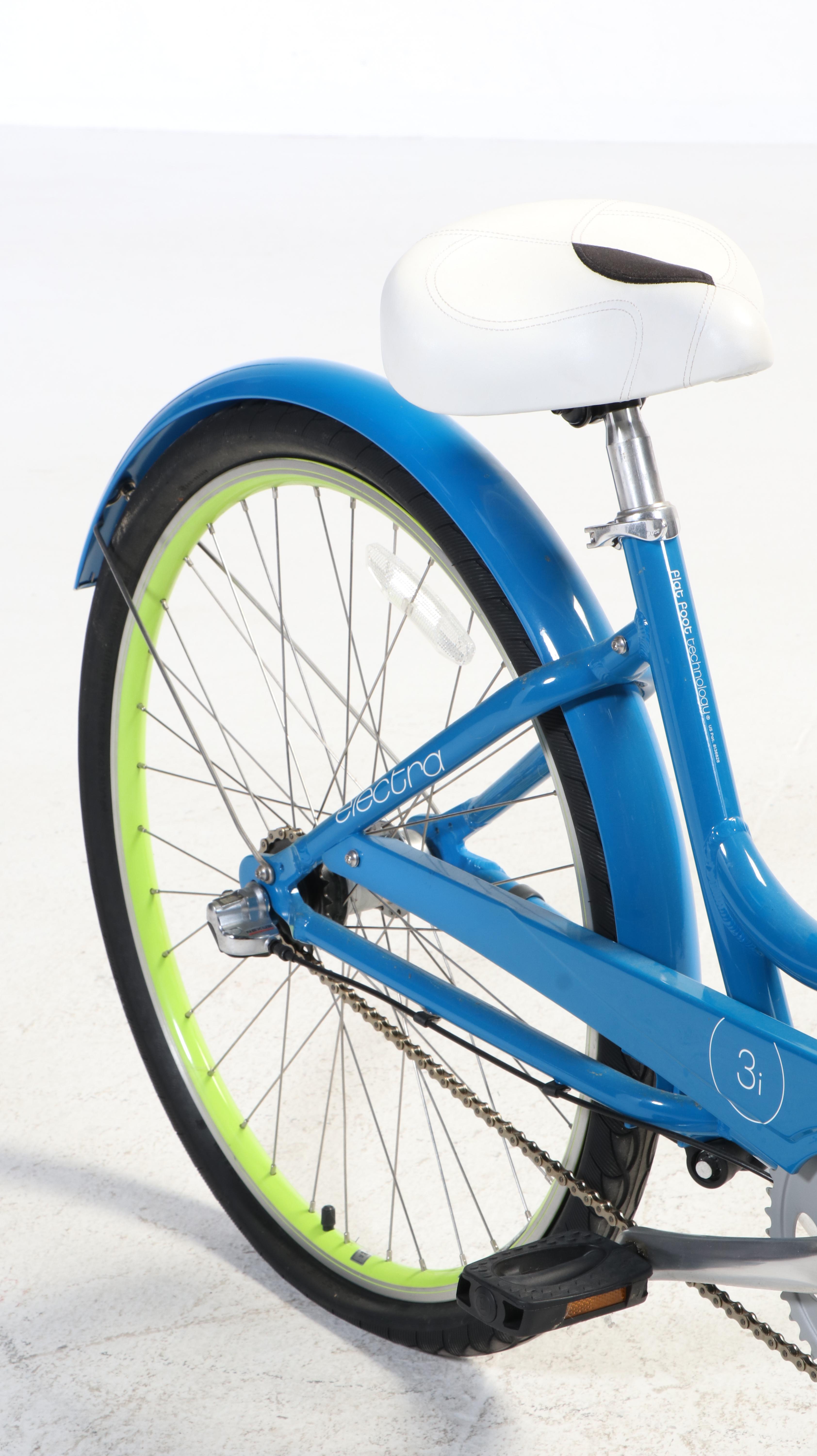 Electra Bicycle Co. Townie 3i Flat Foot Step-Through Bicycle