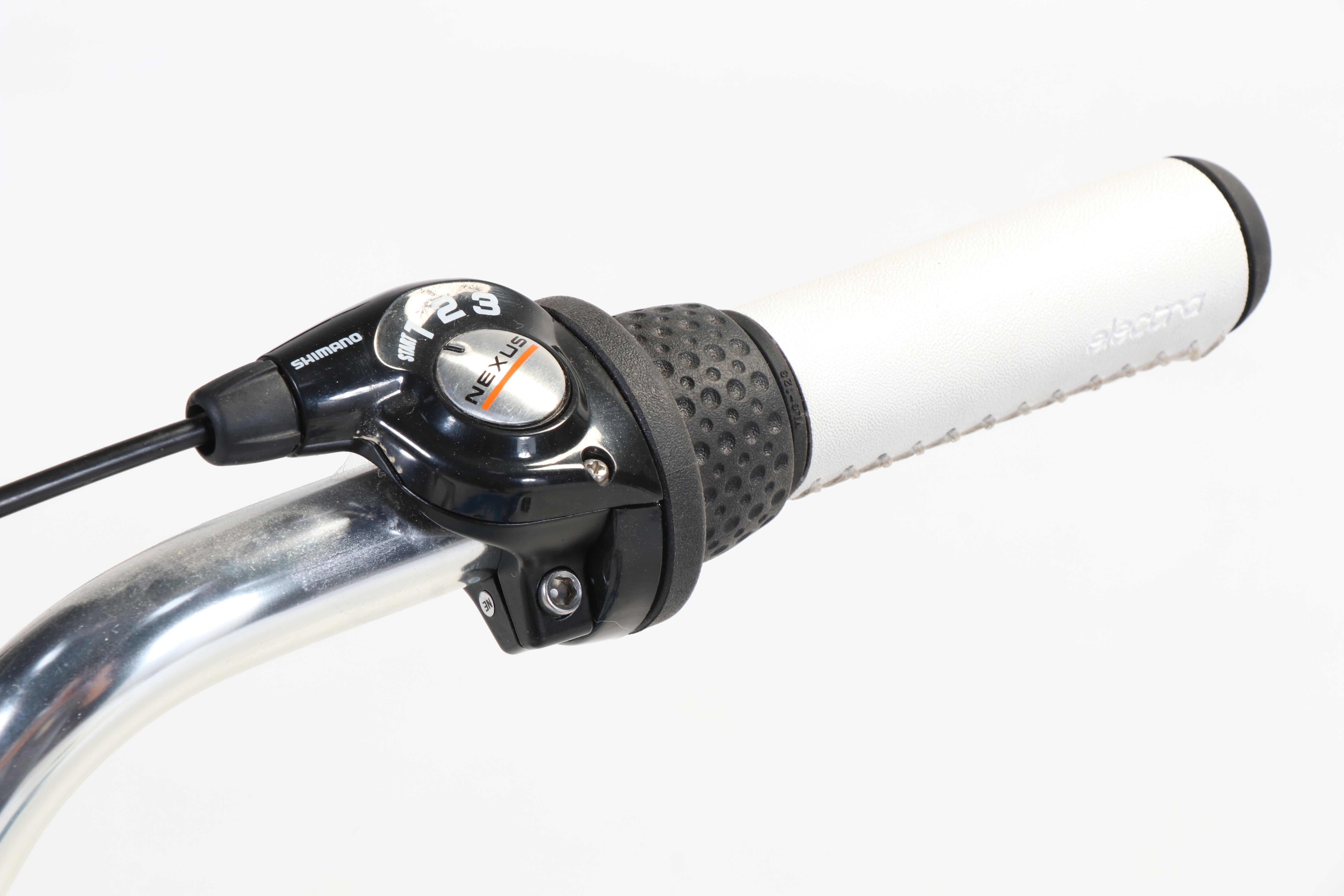 Electra Bicycle Co. Townie 3i Flat Foot Step-Through Bicycle