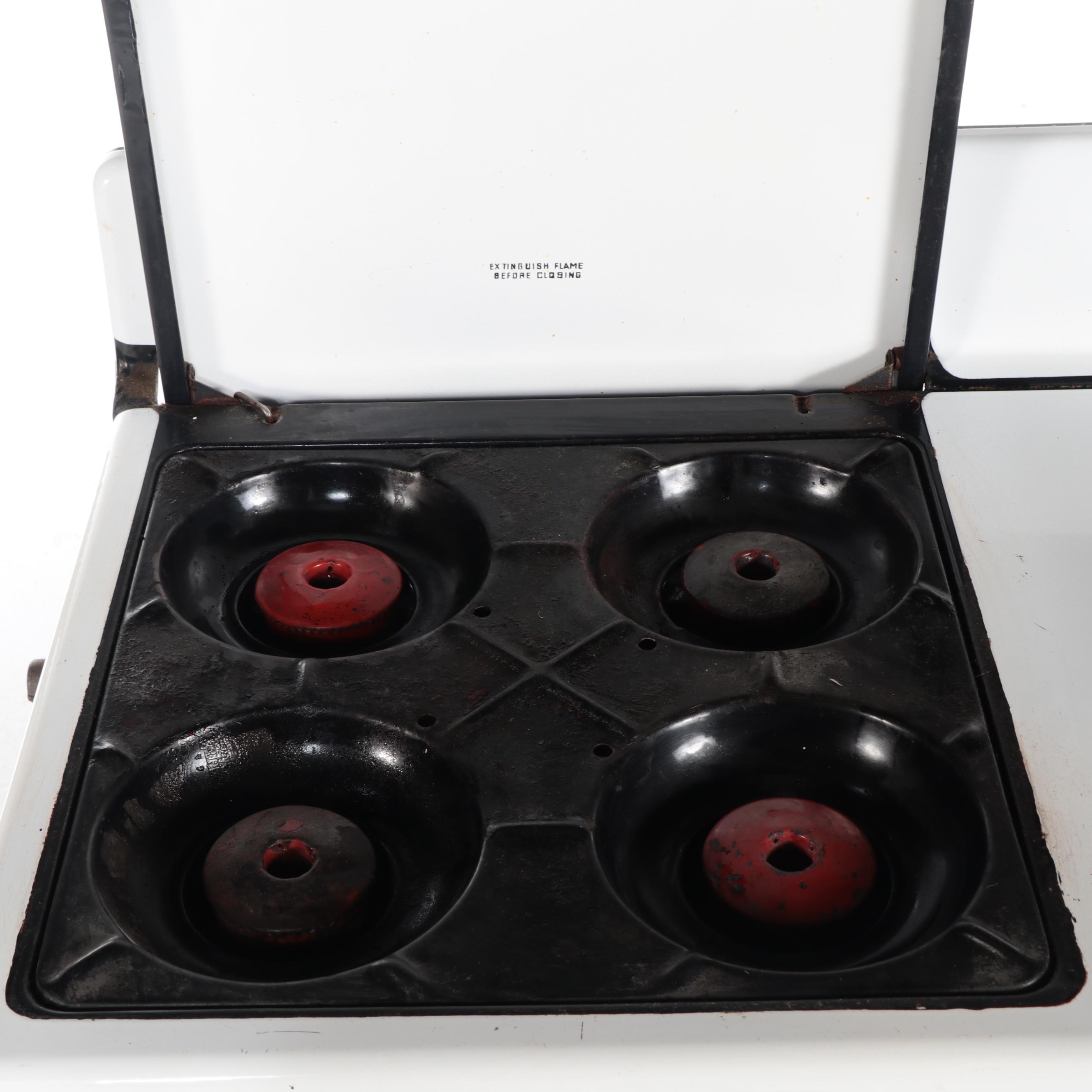 White Enameled Cast Iron Gas Range, Early to Mid-20th Century