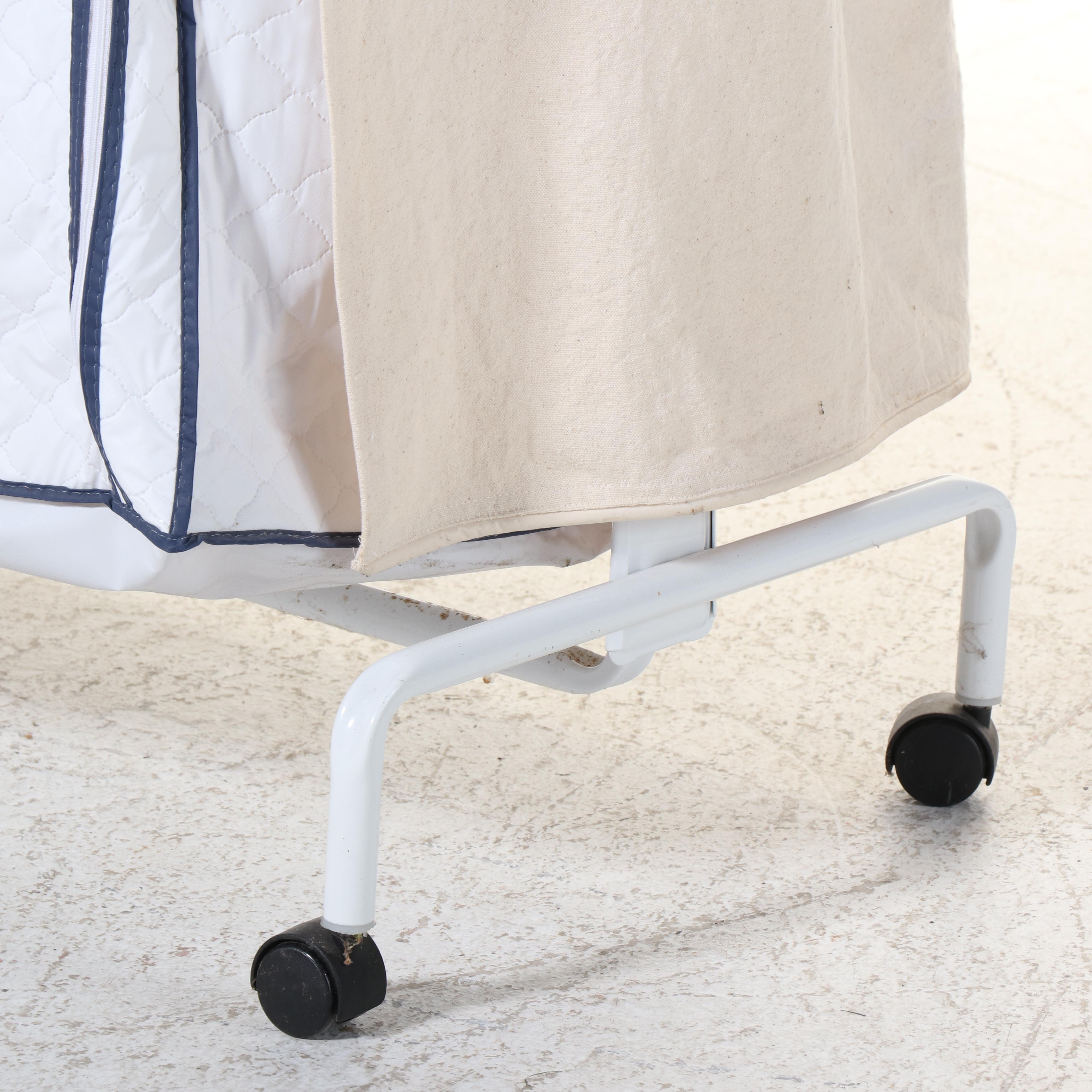 Powder-Coated and Tubular Metal Garment Rack with Lee Rowan Liner