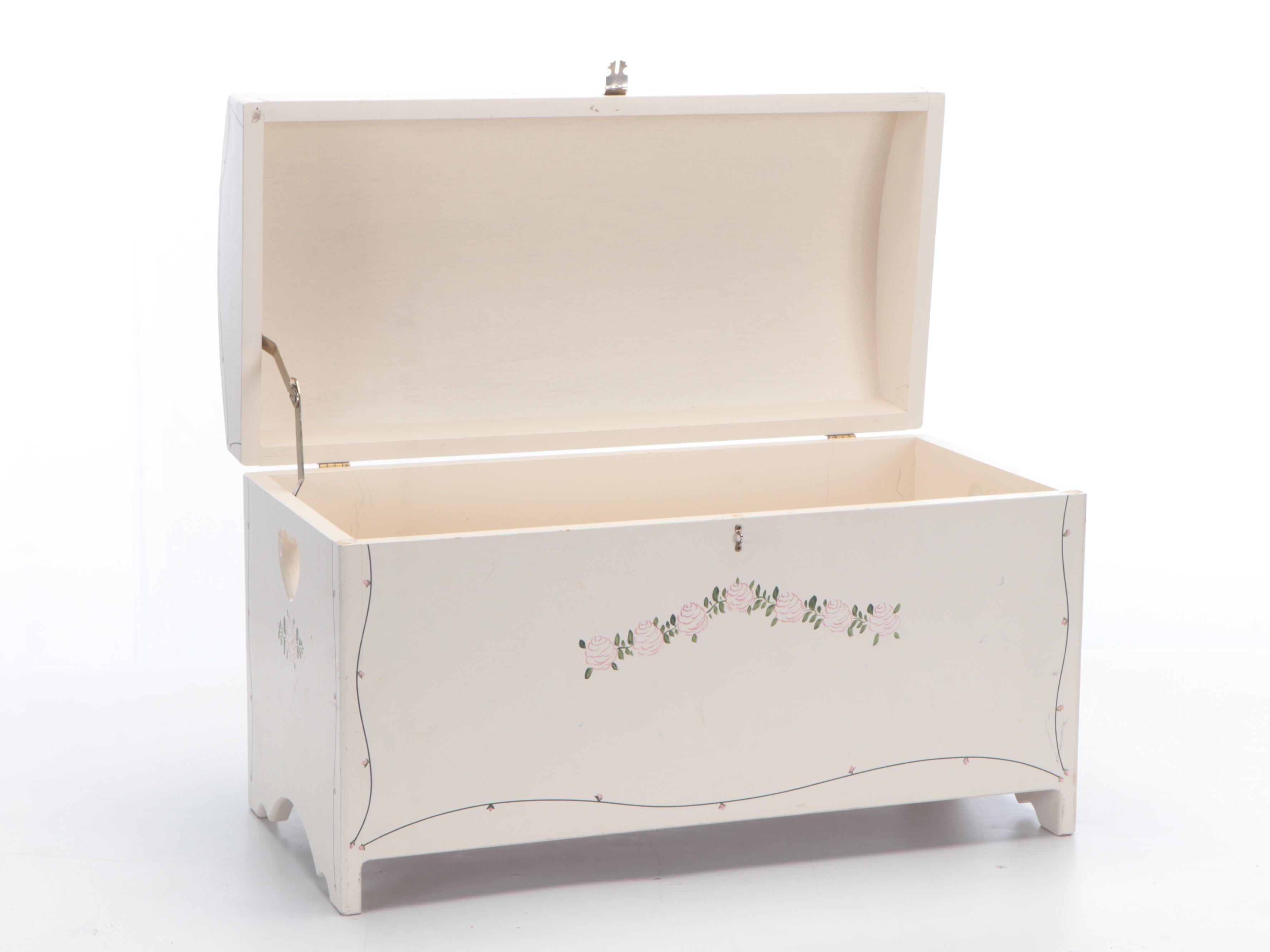 American Girl Doll Lindsey Bergman with Outfits, Trunk and Chest, 2008