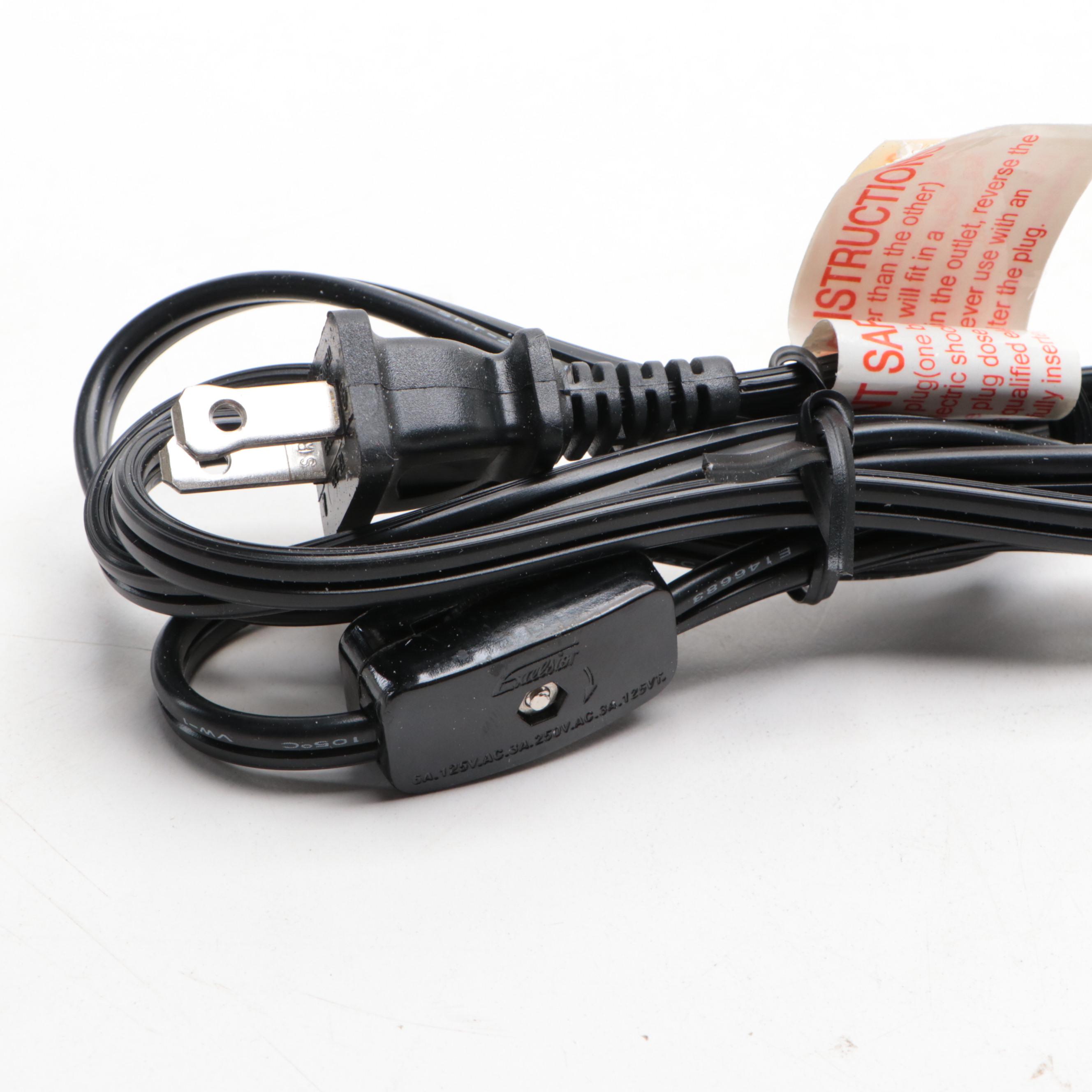 Dale Tiffany "Bristol Point" Art Glass Village Lighthouse Lamp