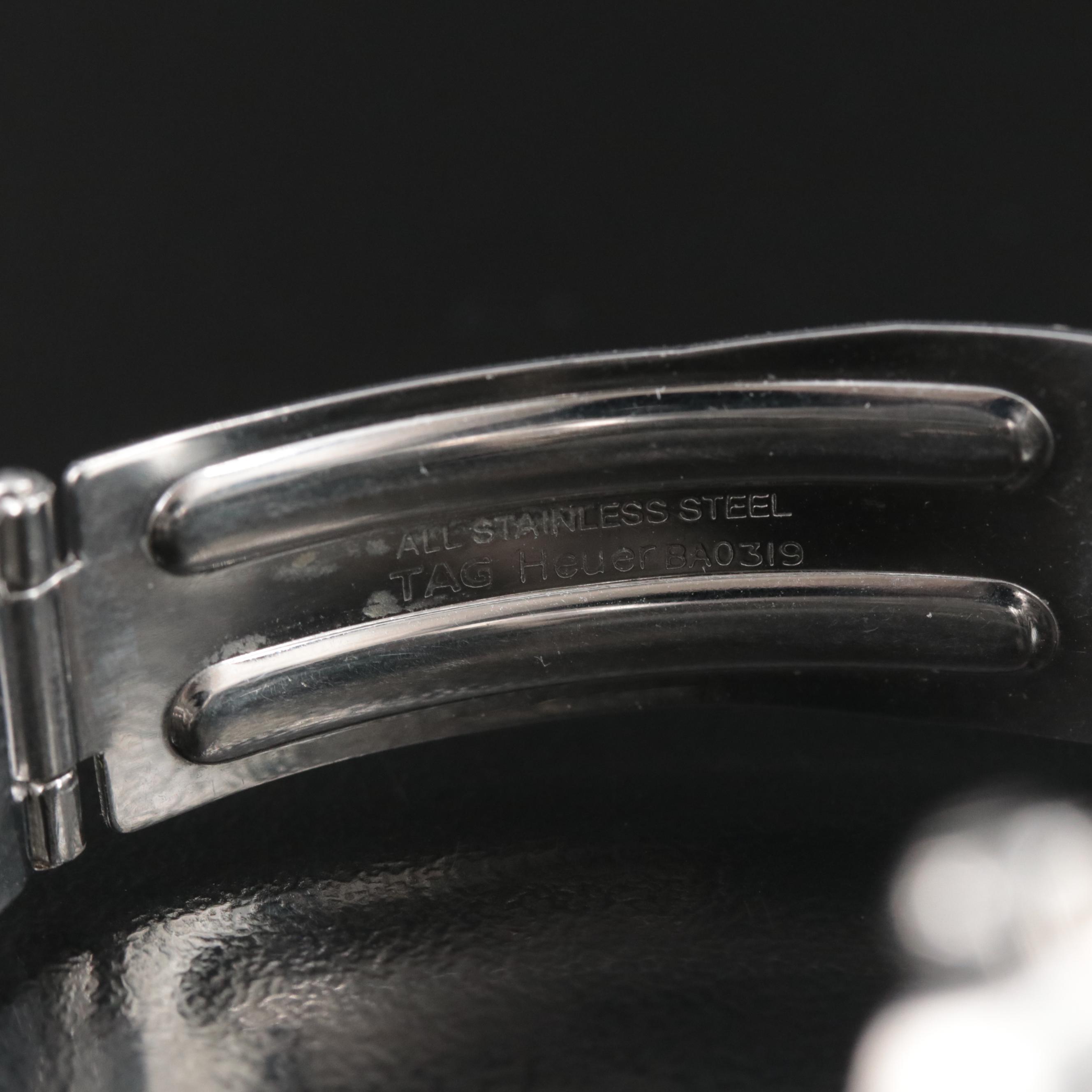 TAG Heuer Professional 200 Meters Quartz Watch