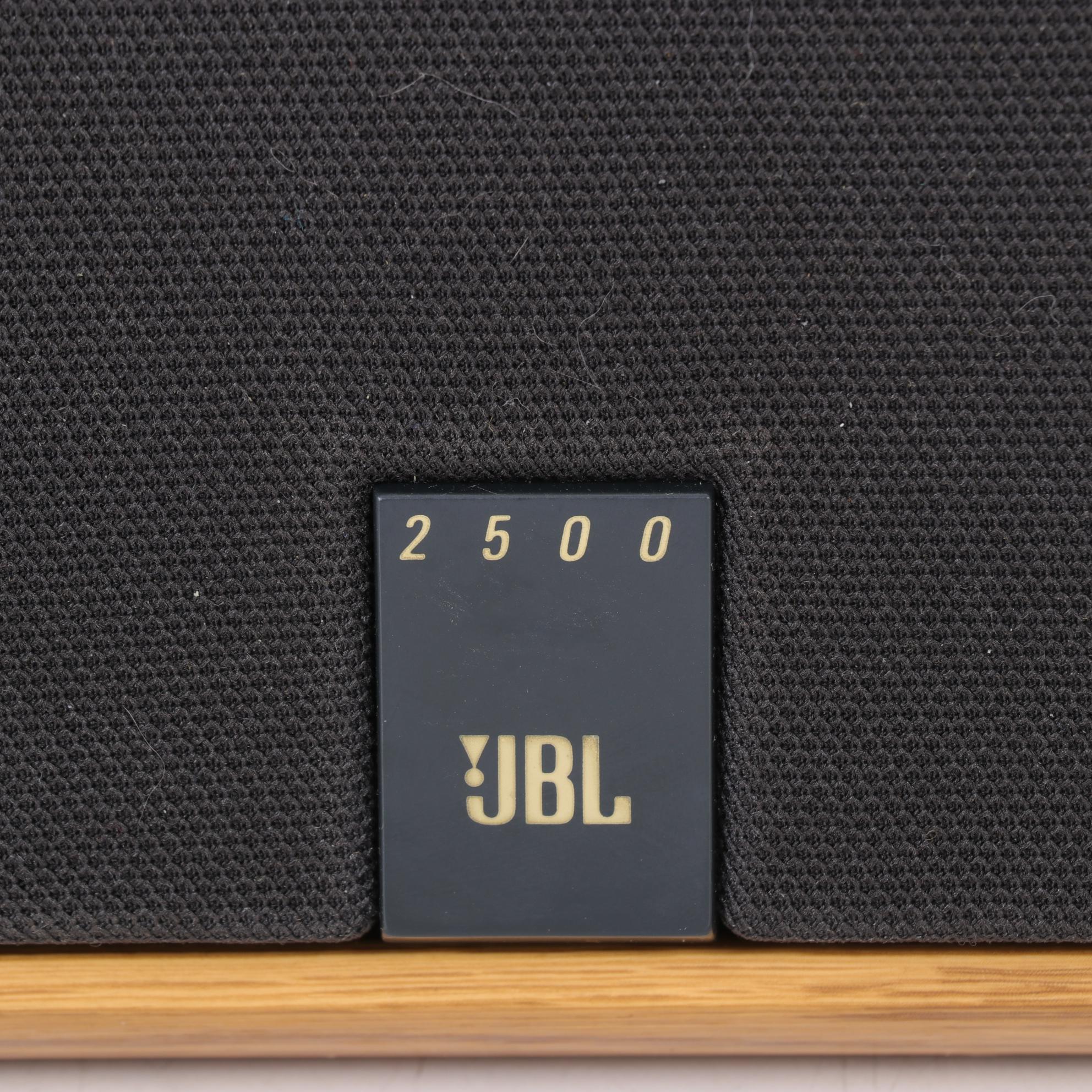 Pair of JBL 2500 Bookshelf Speakers