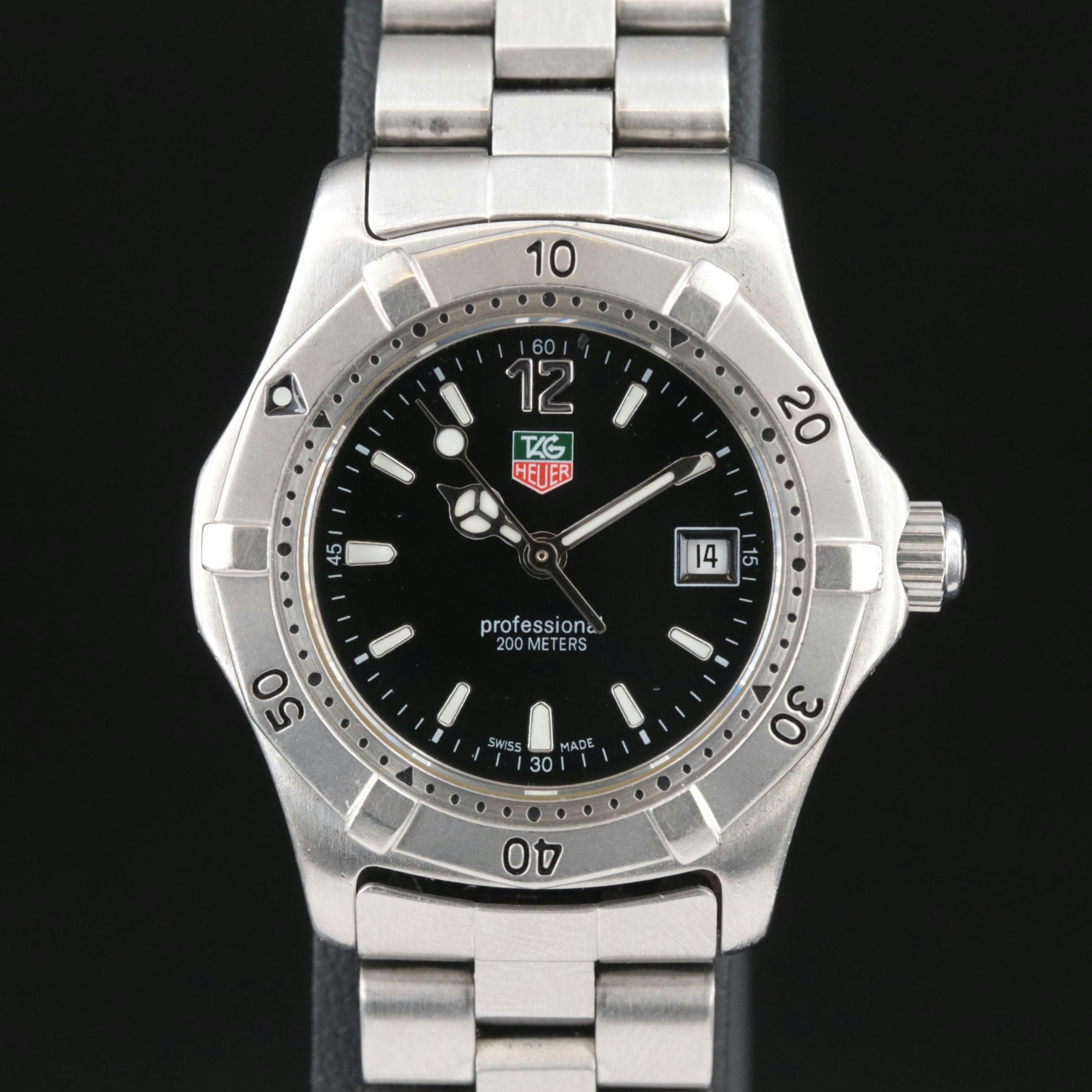 TAG Heuer Professional 200 Meters Quartz Watch