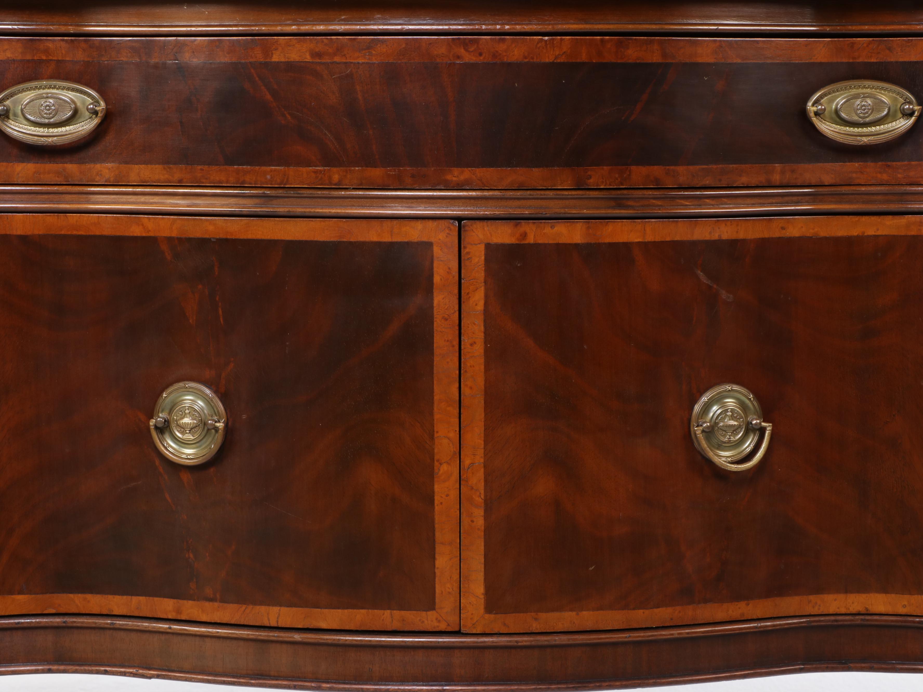 Federal Style Mahogany Buffet, Mid-20th Century