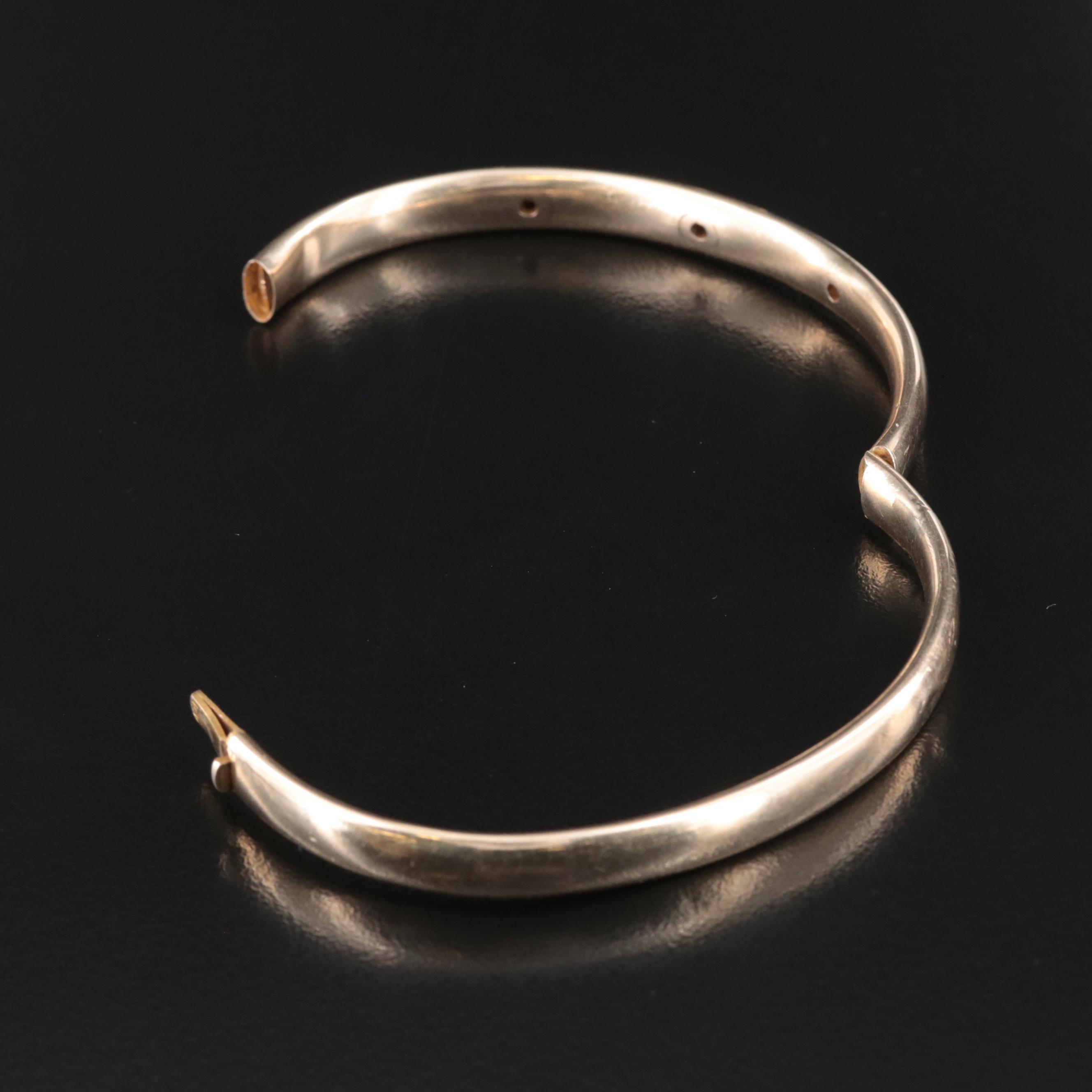 Vintage 10K 0.28 CTW Diamond Hinged Bangle