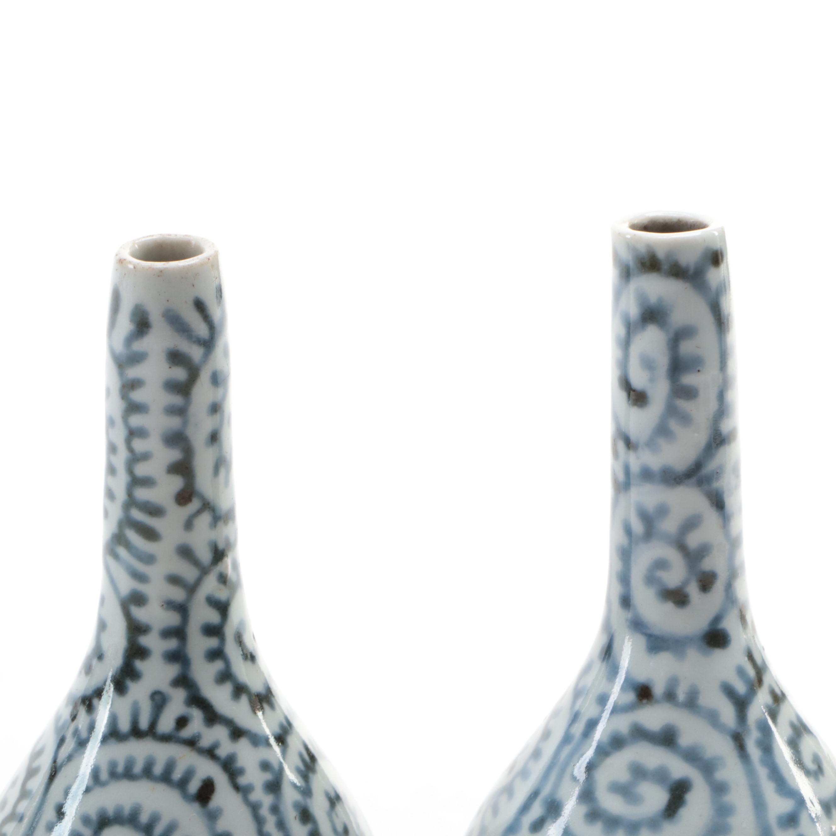 Japanese Edo Period Arita Porcelain Octopus Arabesque Pattern Sake Bottles