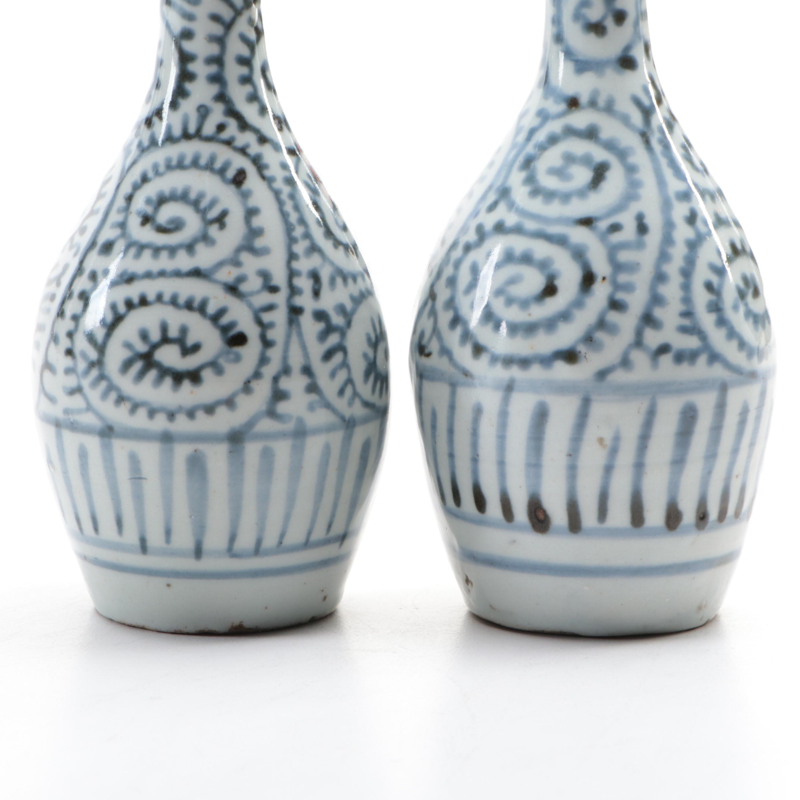 Japanese Edo Period Arita Porcelain Octopus Arabesque Pattern Sake Bottles