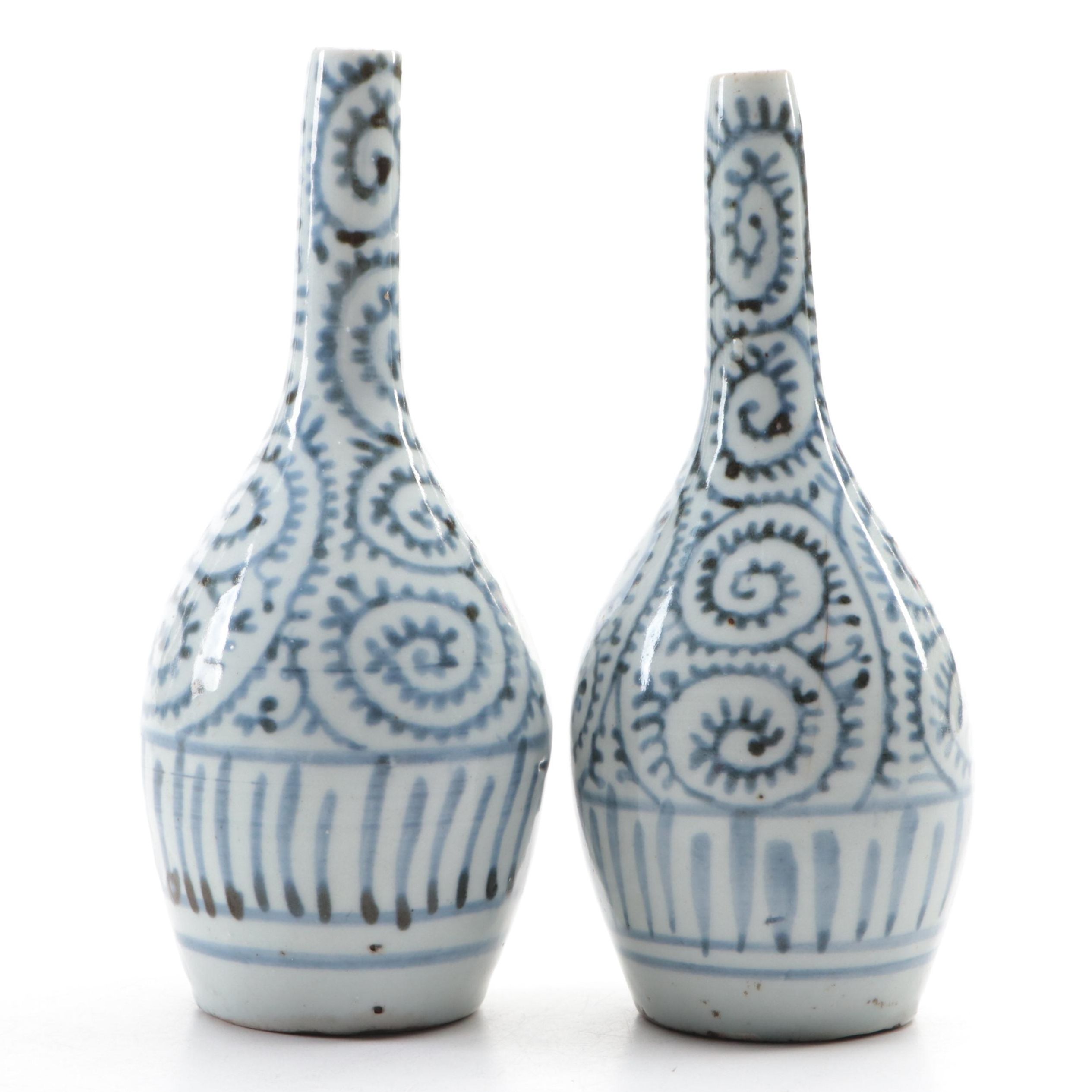 Japanese Edo Period Arita Porcelain Octopus Arabesque Pattern Sake Bottles