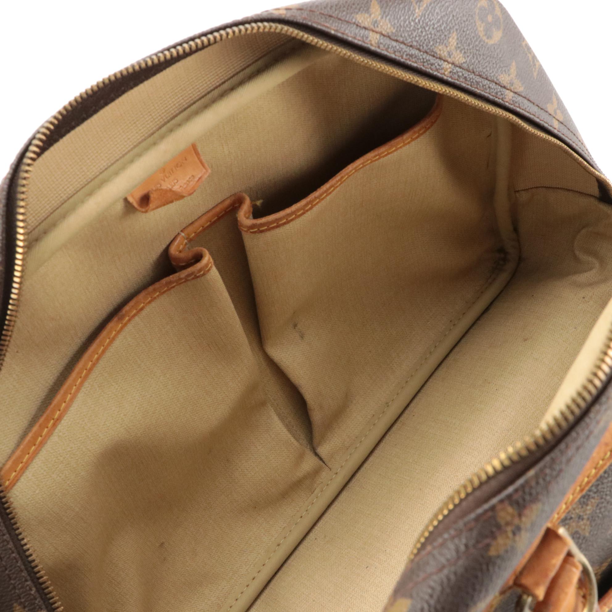 Louis Vuitton Deauville Handbag in Monogram Canvas and Vachetta Leather