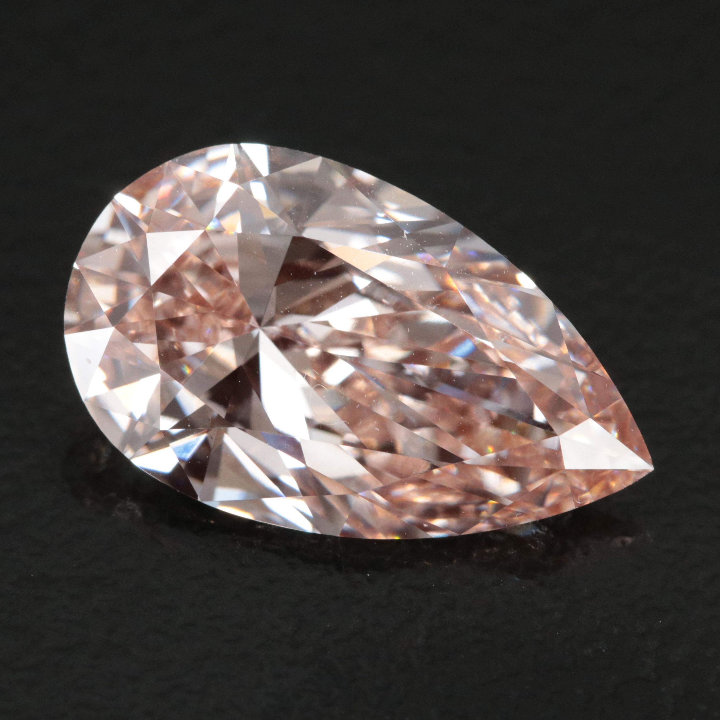 Loose 5.62 CT Lab Grown Fancy Pink Diamond with IGI Report