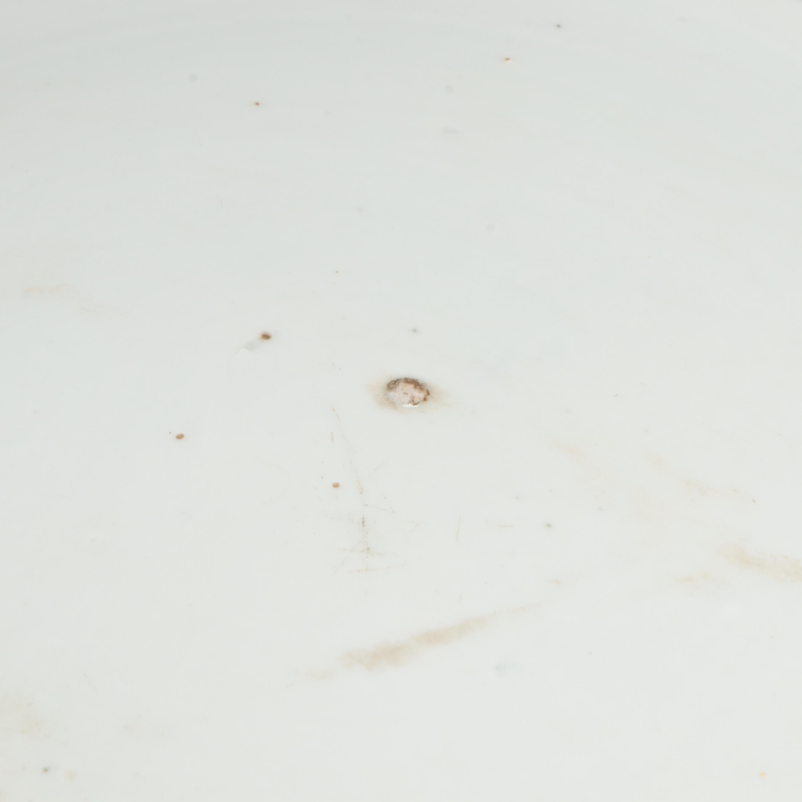 Japanese Edo Period Arita Porcelain Charger with Rosewood Stand