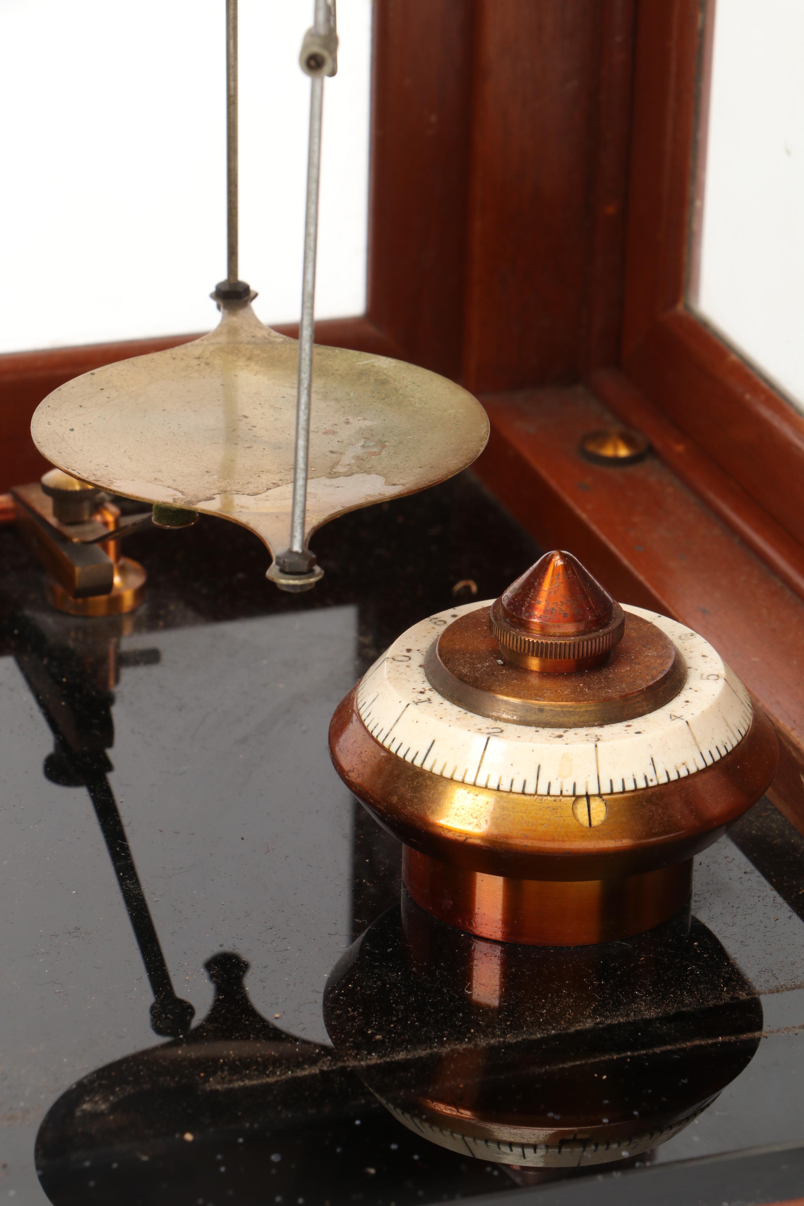 Seederer-Kohlbusch Scientific Balance Scale, Early to Mid-20th Century