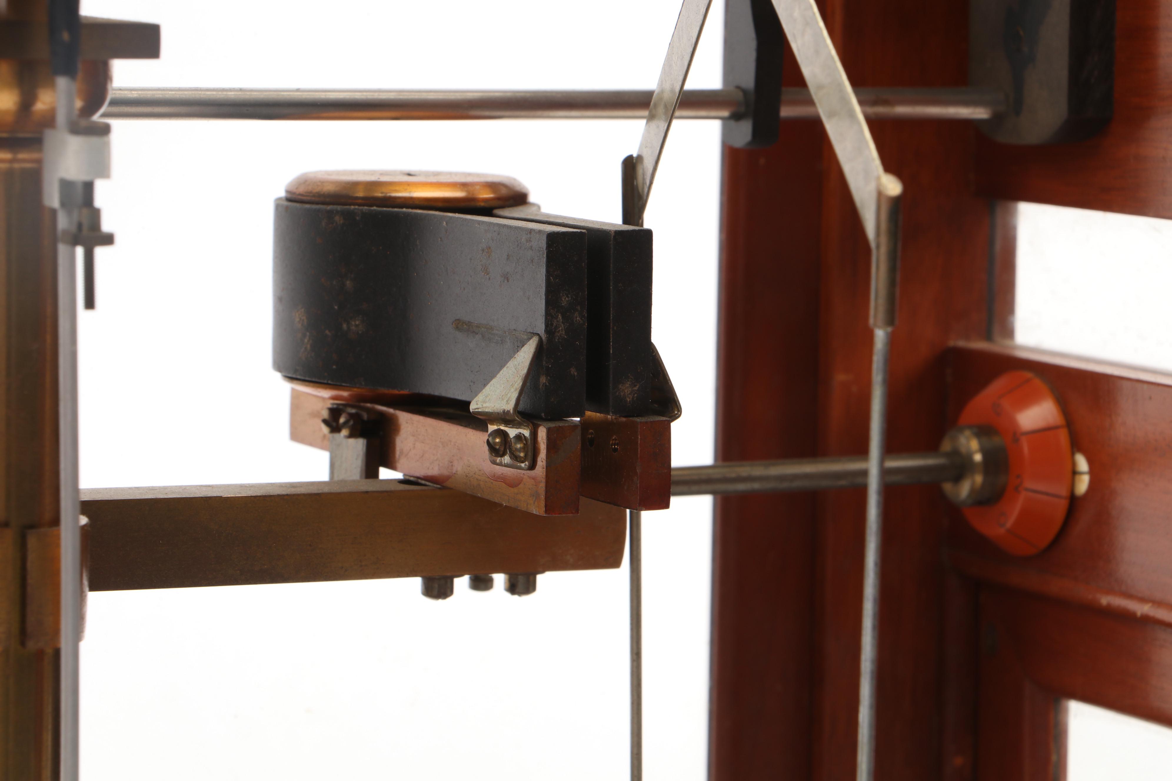 Seederer-Kohlbusch Scientific Balance Scale, Early to Mid-20th Century