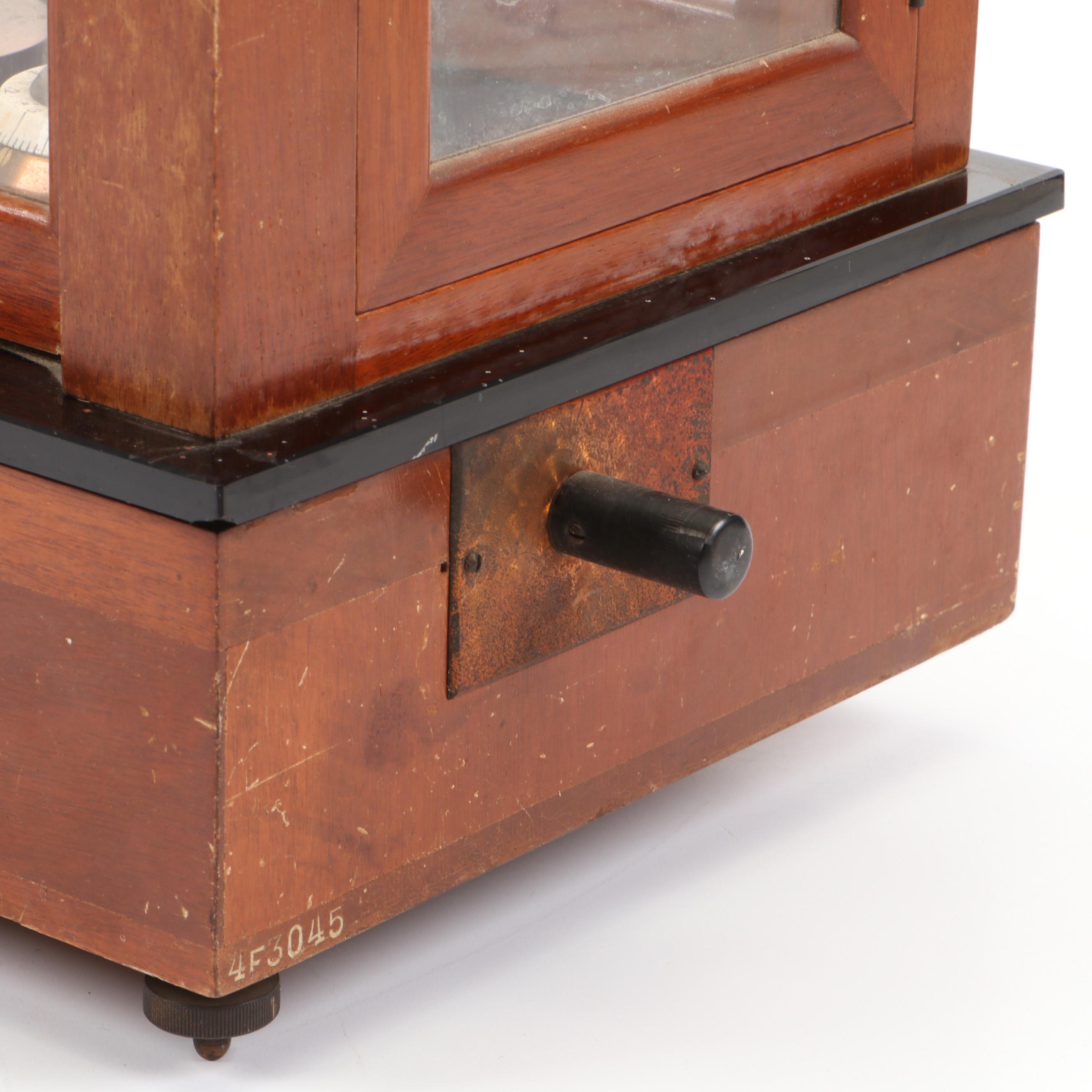 Seederer-Kohlbusch Scientific Balance Scale, Early to Mid-20th Century