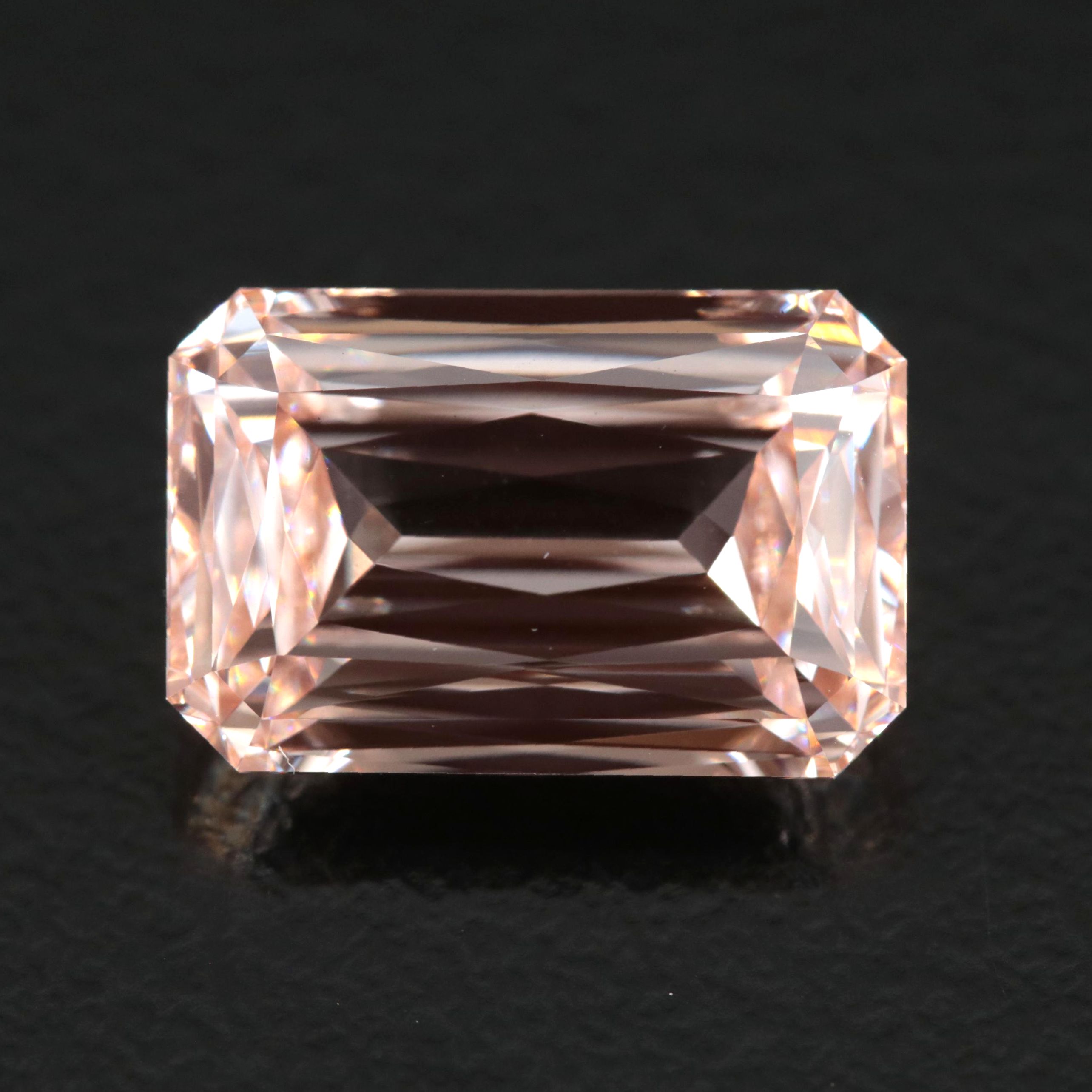 Loose 5.38 CT Lab Grown Fancy Pink Diamond with IGI Report
