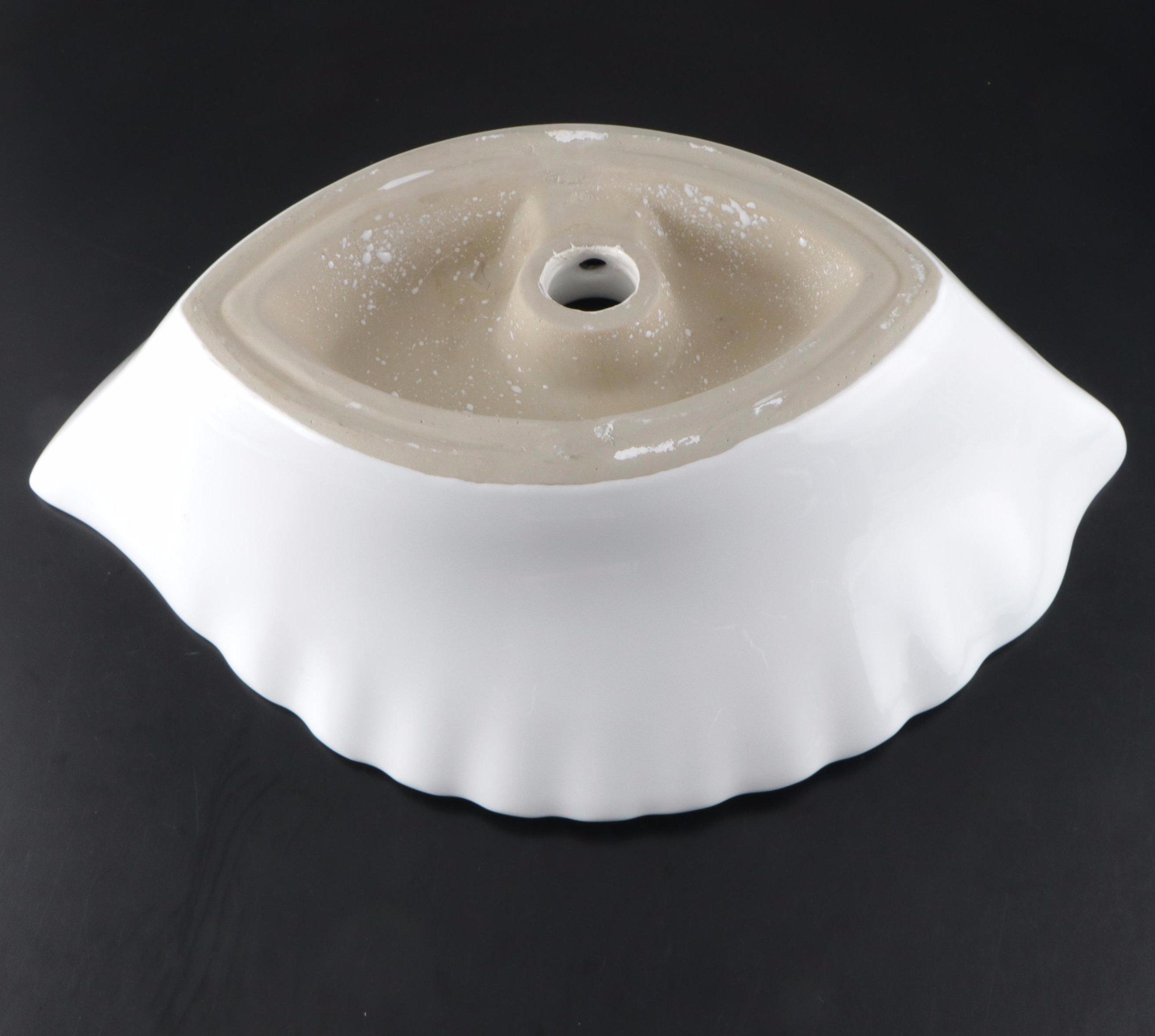 Seashell Shape White Porcelain Vessel Sink